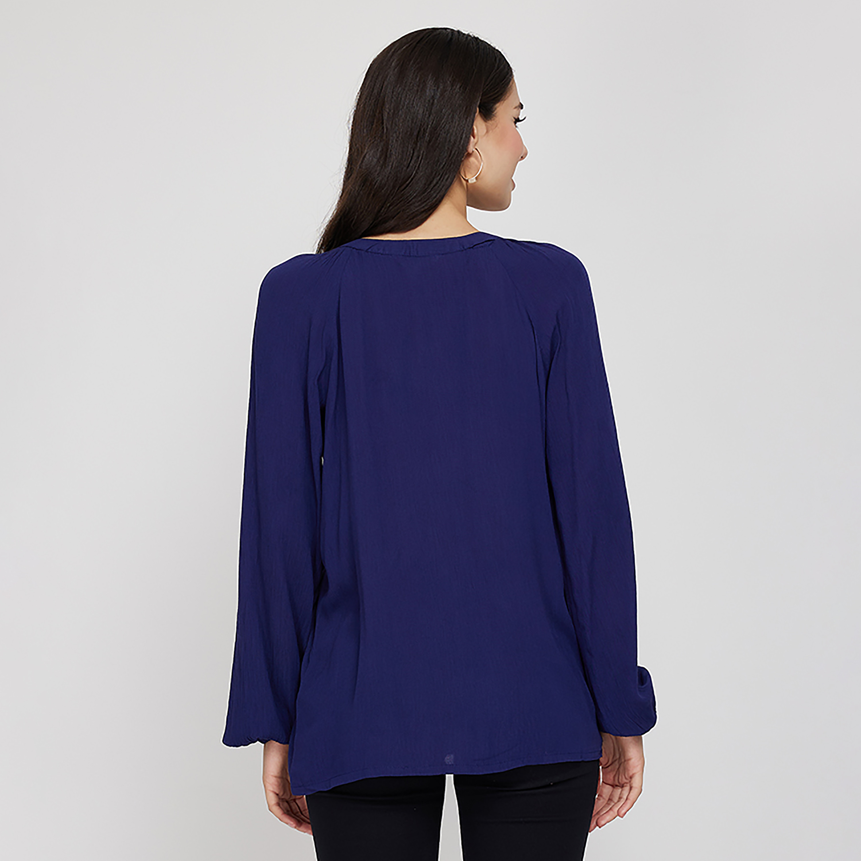 بلوزة مطرزة بفتحة المفتاح وأكمام طويلة من ايروبوستال-women-clothing-shirtsandblouses-blouses-image-4
