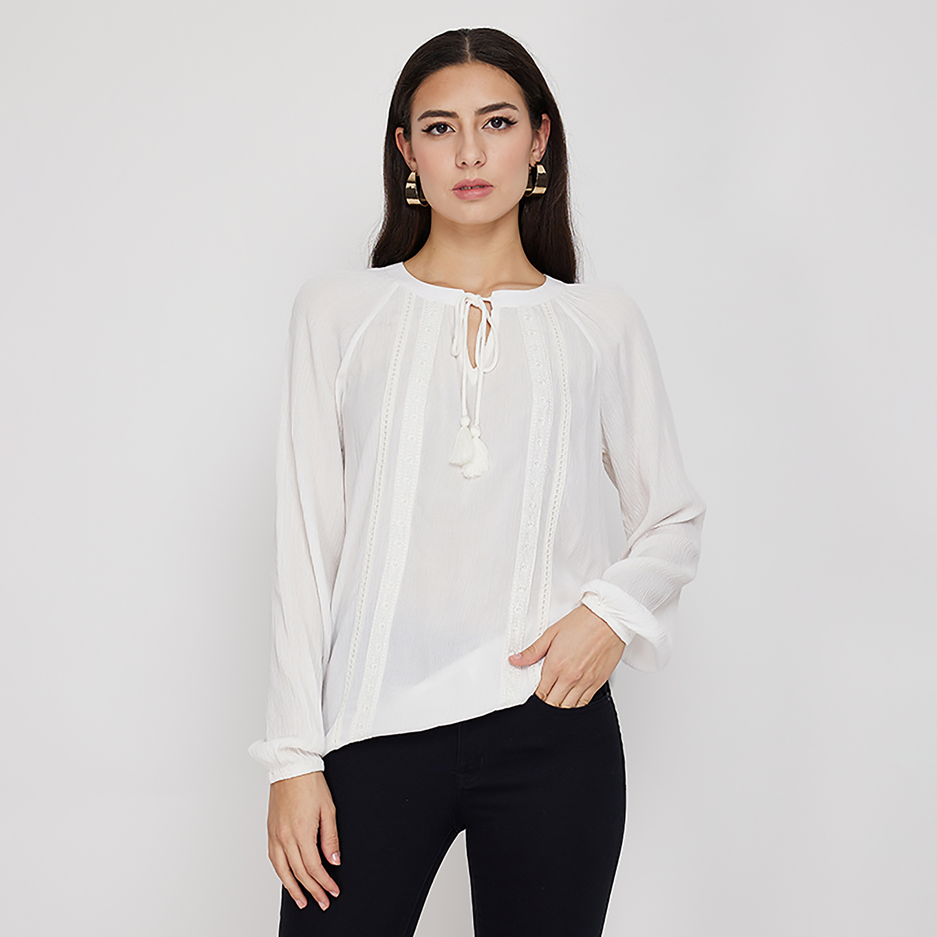 بلوزة مطرزة بفتحة المفتاح وأكمام طويلة من ايروبوستال-women-clothing-shirtsandblouses-blouses-image-5