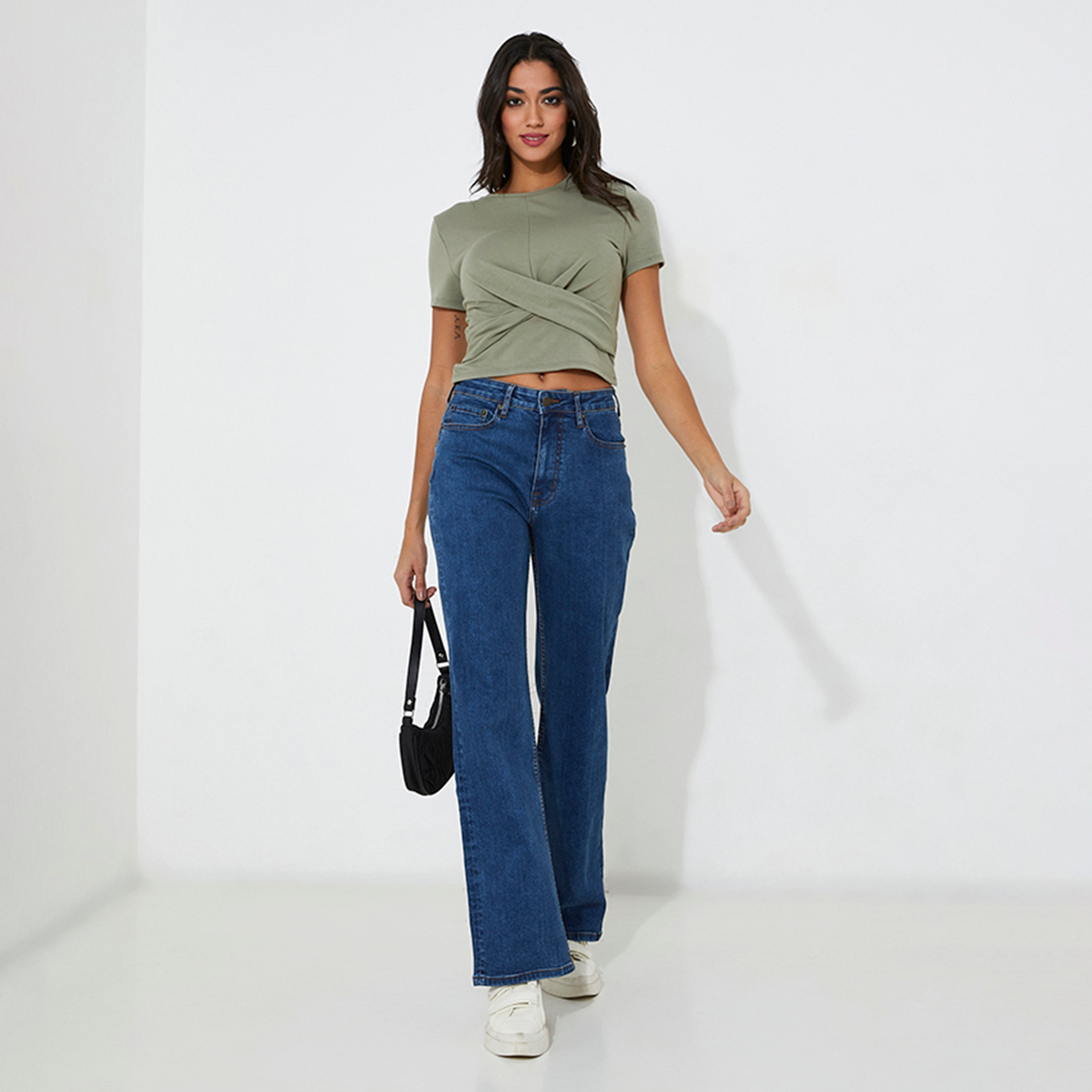 بنطلون جينز نسائي سادة بخصر متوسط وسحاب وأزرار من أيروبوستال-women-clothing-bottoms-jeans-image-2