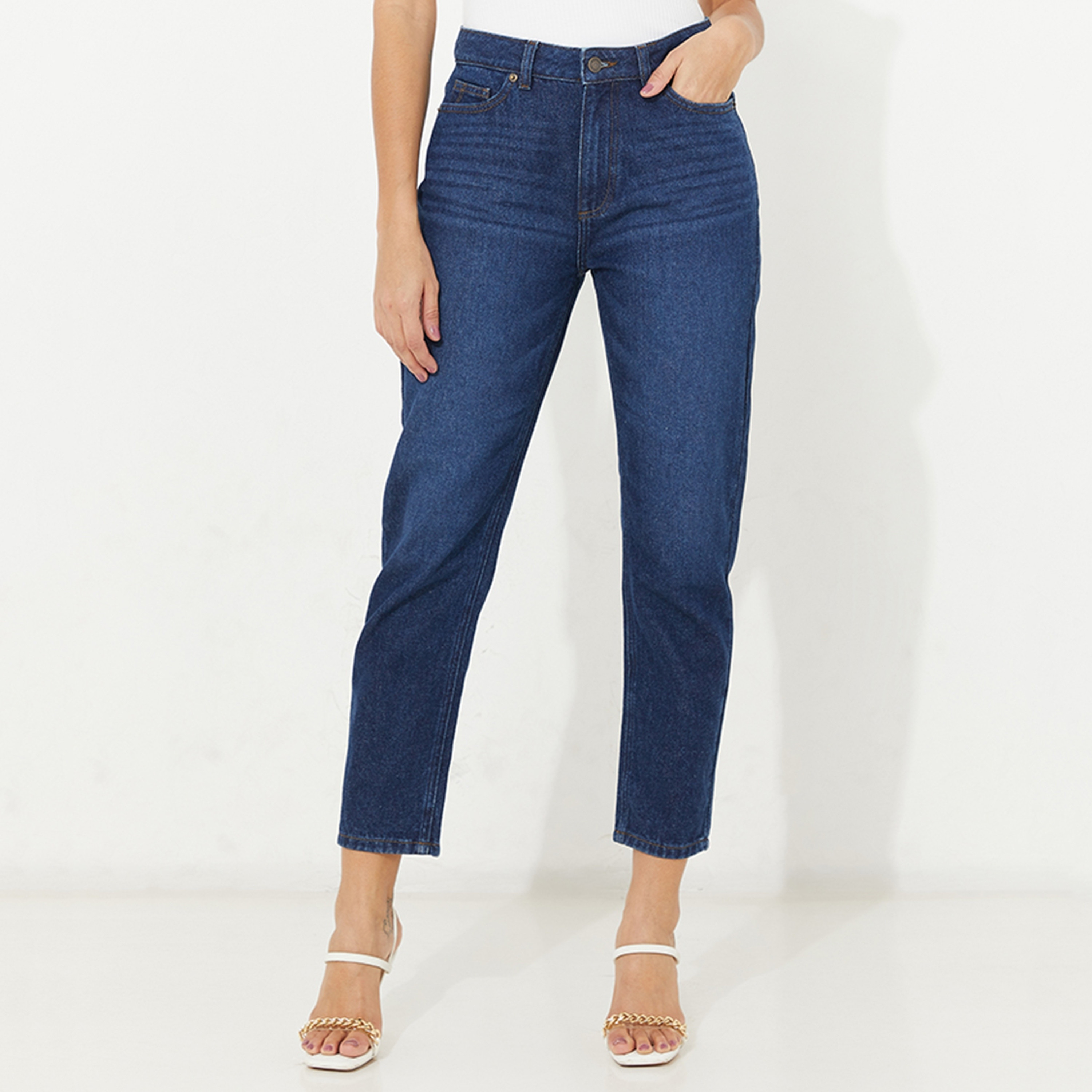 بنطلون جينز نسائي ذو خصر مرتفع وسحّاب وأزرار داكنة اللون من أيروبوستال-women-clothing-bottoms-jeans-image-1