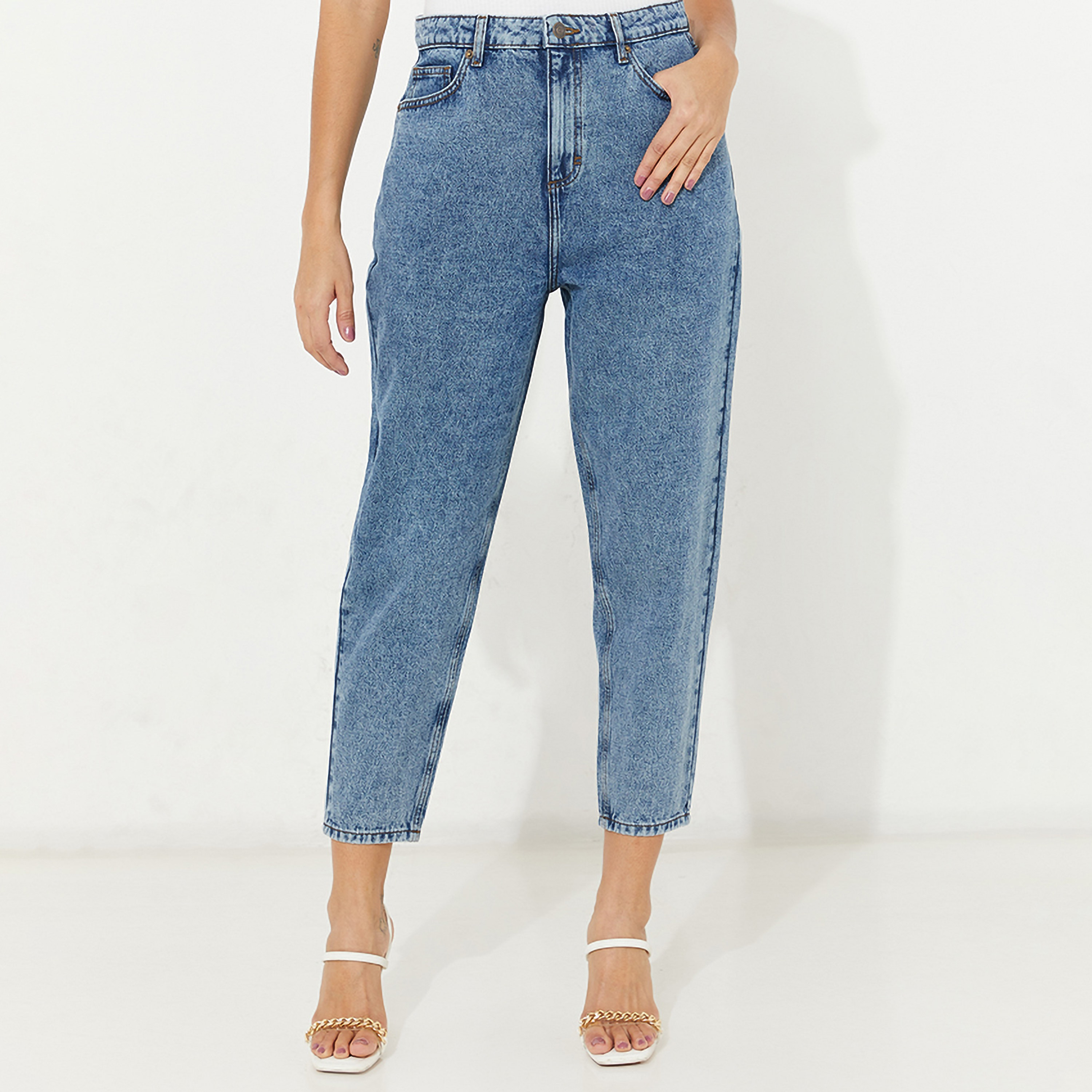 Aeropostale Plain High-Rise Button and Zip Fly Women's Jeans-women-clothing-bottoms-jeans-image-1