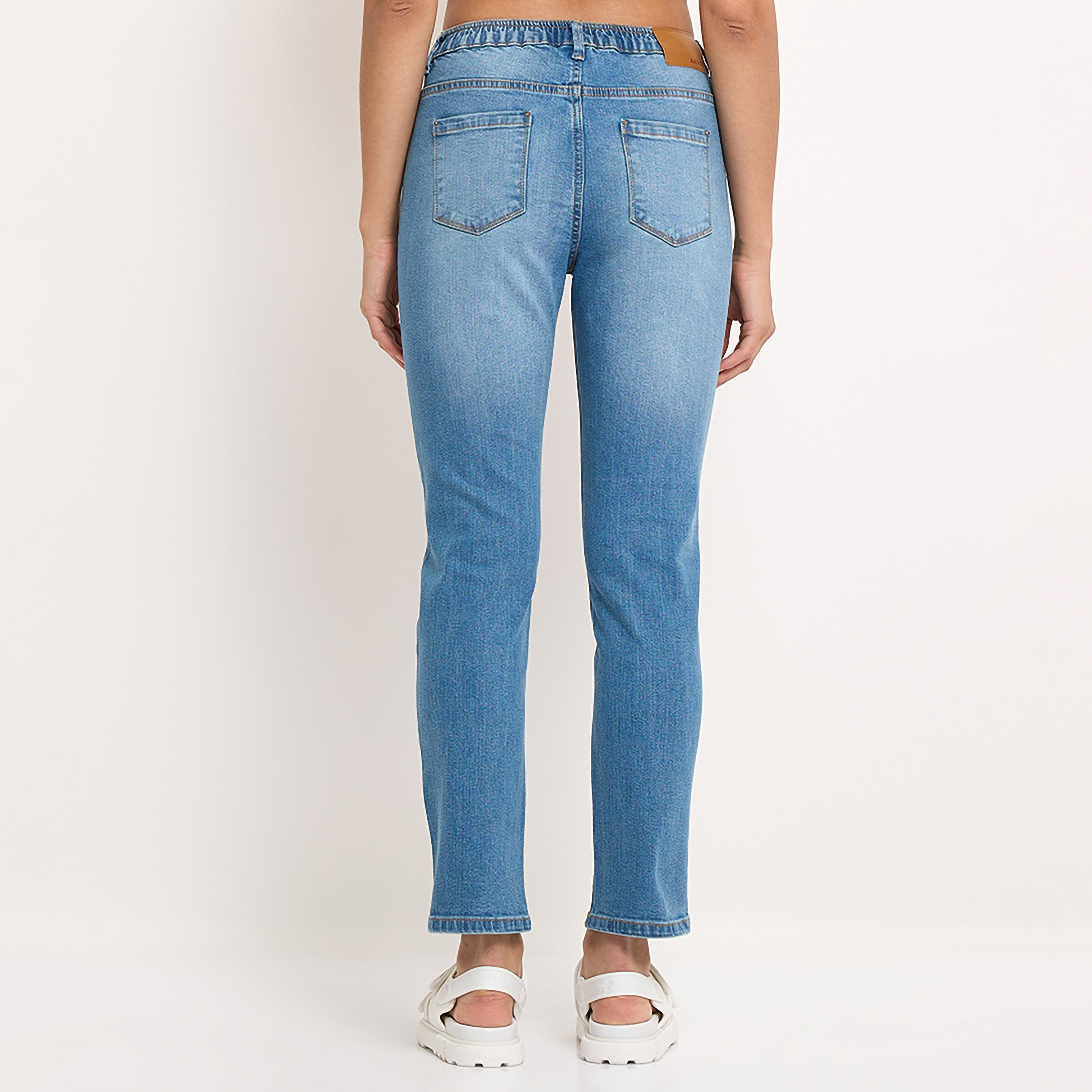 بنطلون جينز نسائي مقطع بخصر مرتفع وسحاب وأزرار من أيروبوستال-women-clothing-bottoms-jeans-image-4