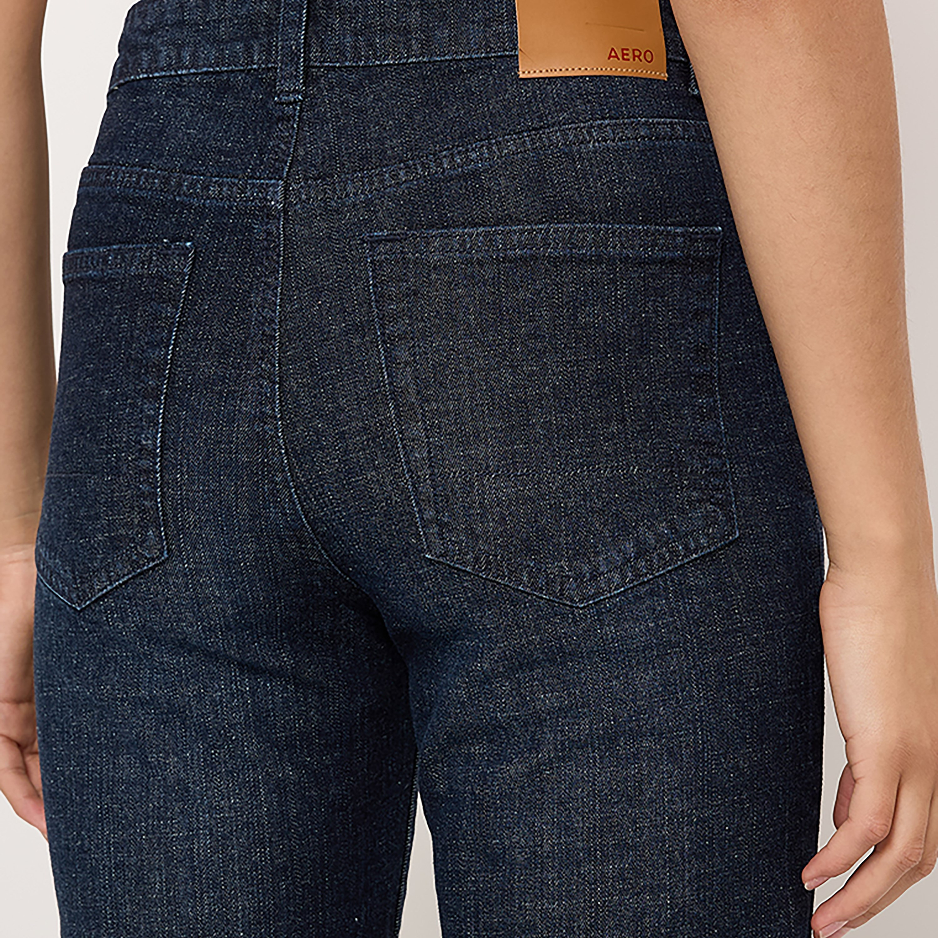 بنطلون جينز نسائي سادة بخصر متوسط وسحاب وأزرار من أيروبوستال-women-clothing-bottoms-jeans-image-11