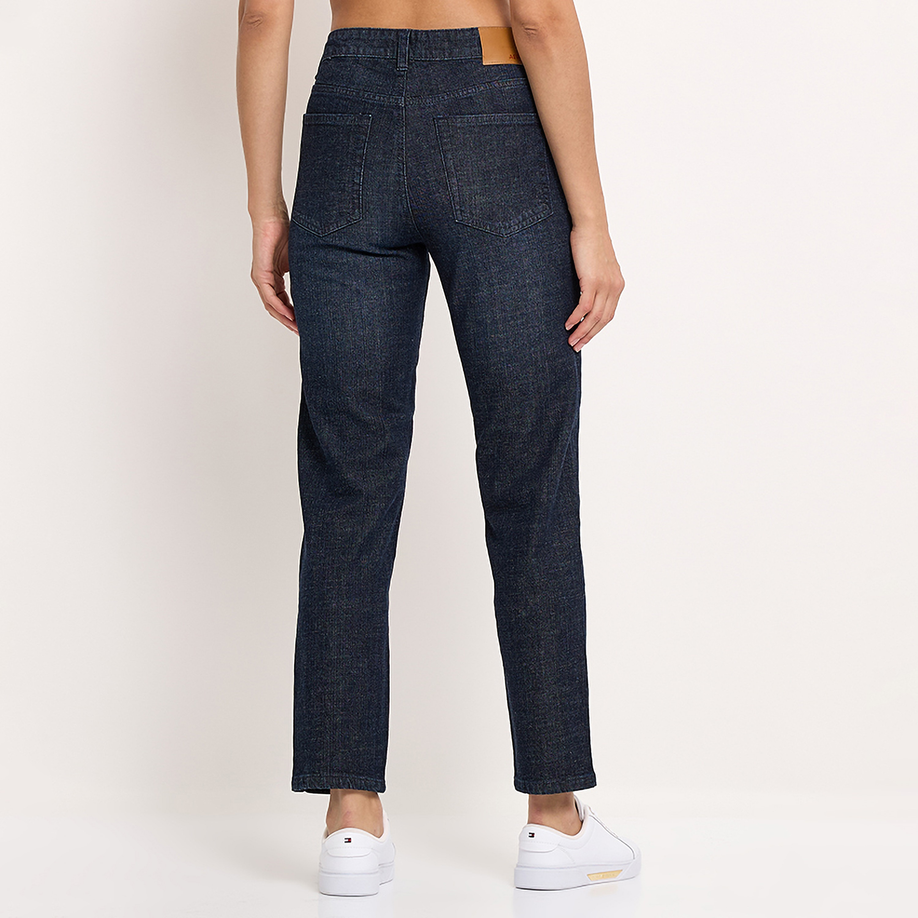 بنطلون جينز نسائي سادة بخصر متوسط وسحاب وأزرار من أيروبوستال-women-clothing-bottoms-jeans-image-12