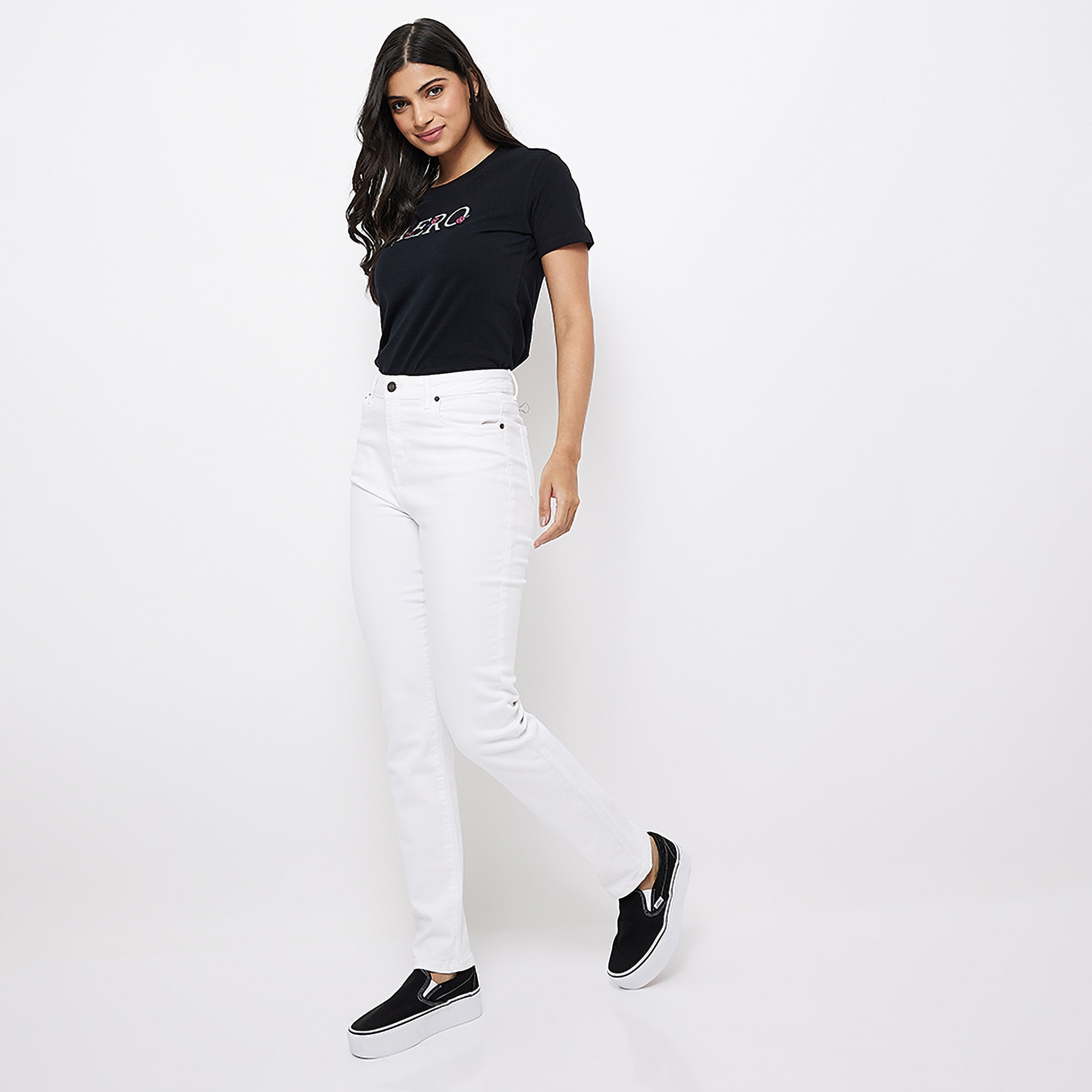 بنطلون جينز نسائي سادة بخصر مرتفع وسحاب وأزرار من أيروبوستال-women-clothing-bottoms-jeans-image-2