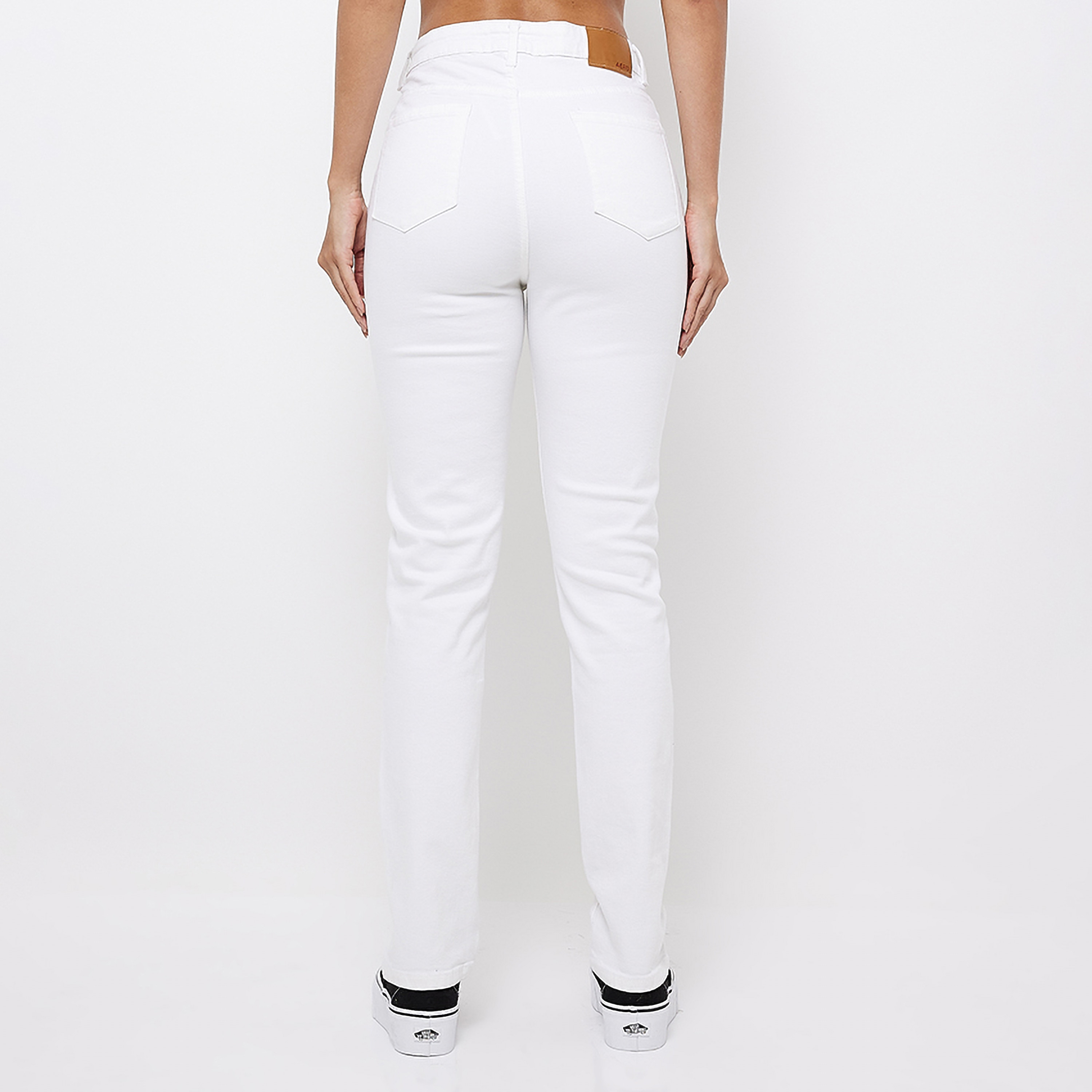 Aeropostale Plain High-Rise Button and Zip Fly Women's Jeans-women-clothing-bottoms-jeans-image-4