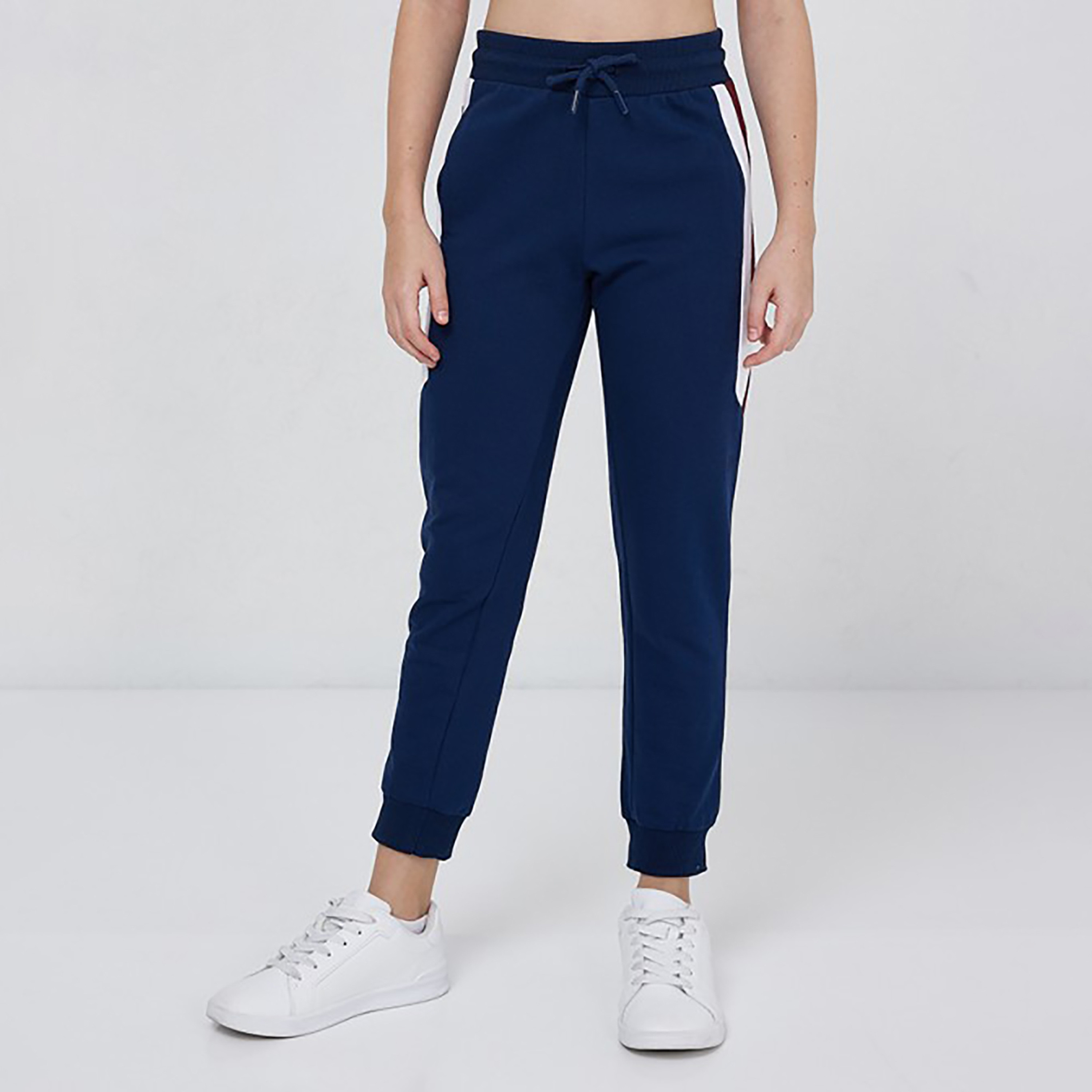 بنطلون رياضي بشعار العلامة التجارية من ايروبوستال-girls-clothing-schoolwear-bottoms-joggers-image-1