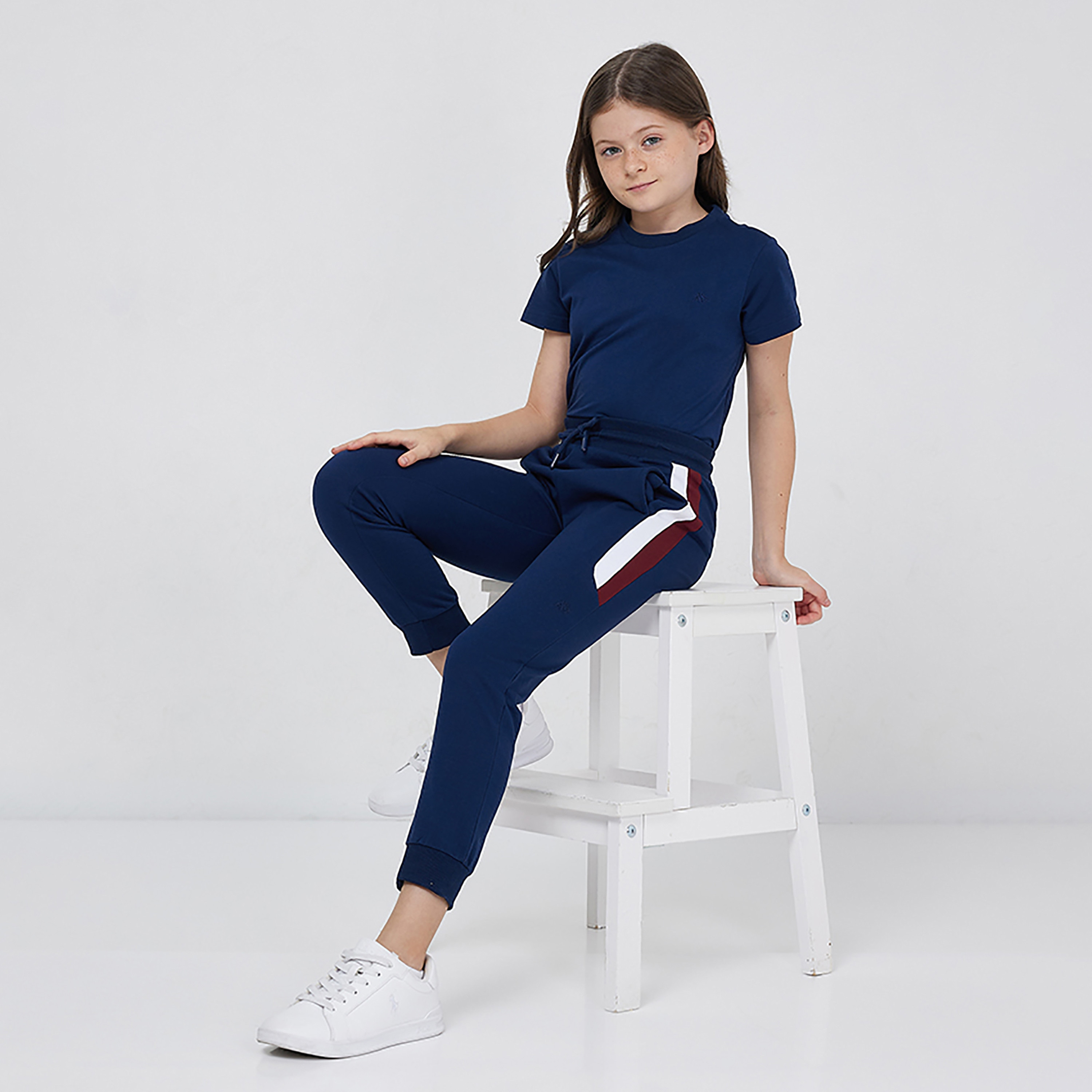 بنطلون رياضي بشعار العلامة التجارية من ايروبوستال-girls-clothing-schoolwear-bottoms-joggers-image-4