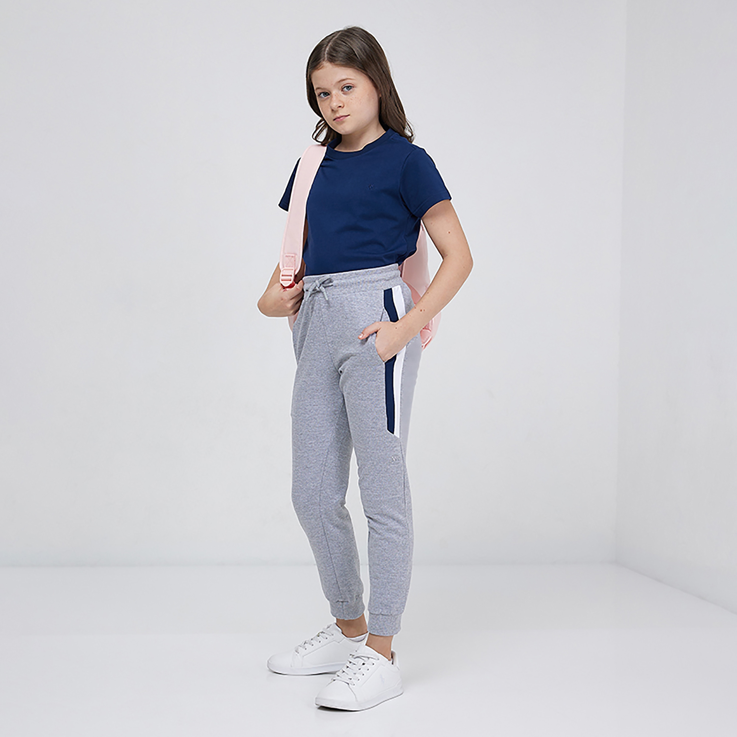 بنطلون رياضي بشعار العلامة التجارية من ايروبوستال-girls-clothing-schoolwear-bottoms-joggers-image-8