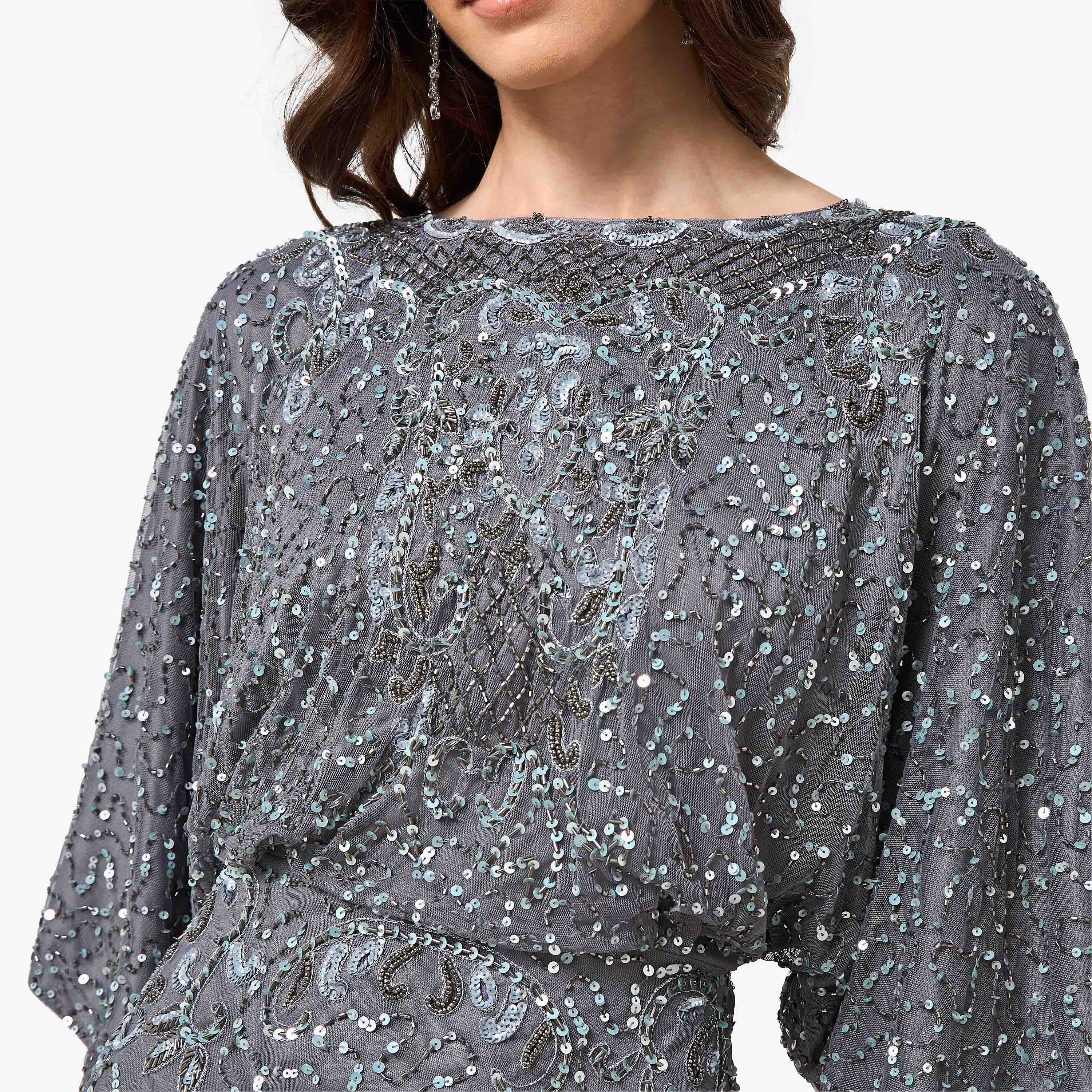 فستان سهرة ماكسي نسائي بقصة مستقيمة وأكمام باتوينج وياقة مستديرة ومزين بالترتر والخرز من أميليا روز - رمادي-women-clothing-dresses-image-2