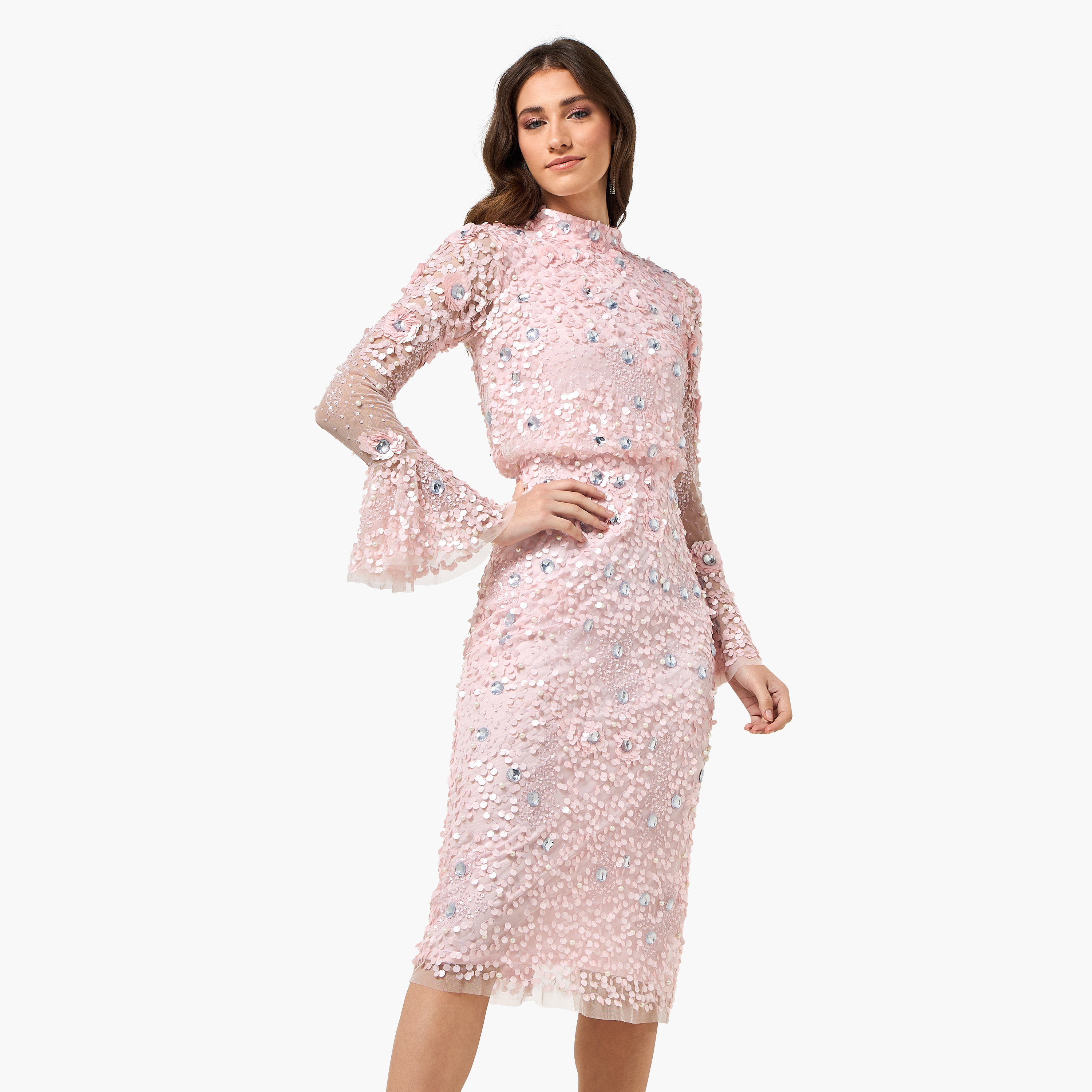 فستان سهرة ميدي قصة "شيث" بياقة عالية وأكمام "بيل" جرس ومزين بالترتر من أميليا روز-women-clothing-dresses-image-6