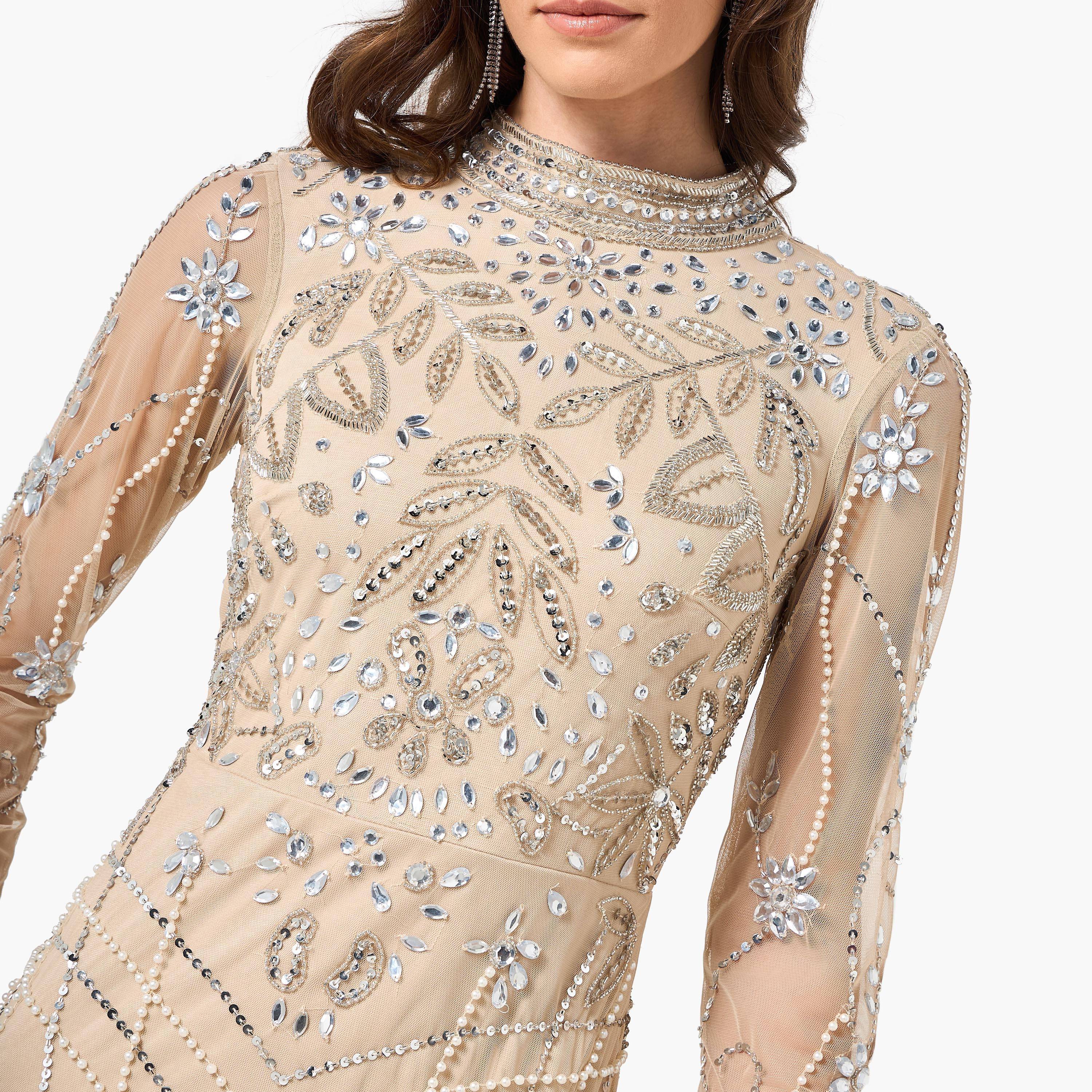 فستان سهرة ماكسي بفتحة جانبية وياقة "موك نيك" ومزين بالخرز لون بيج من أميليا روز-women-clothing-dresses-image-2