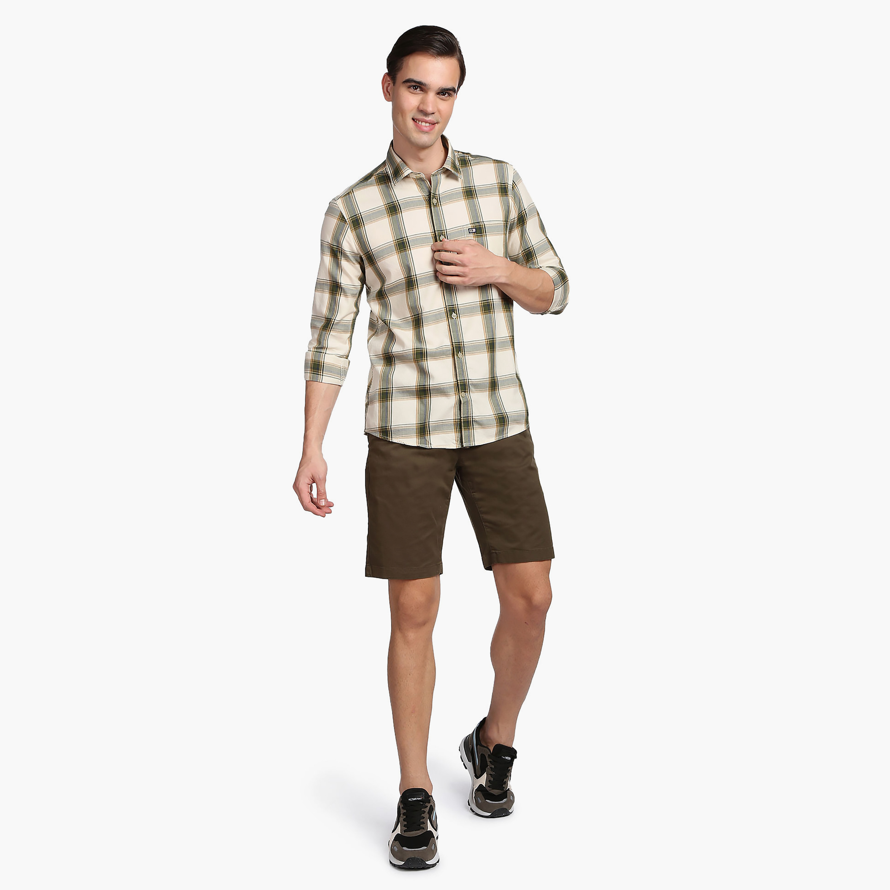 قميص كاجوال بأكمام طويلة وسليم فت مع نقشة مربعات بلون أبيض مائل للصفرة من أرو-men-clothing-shirts-image-5