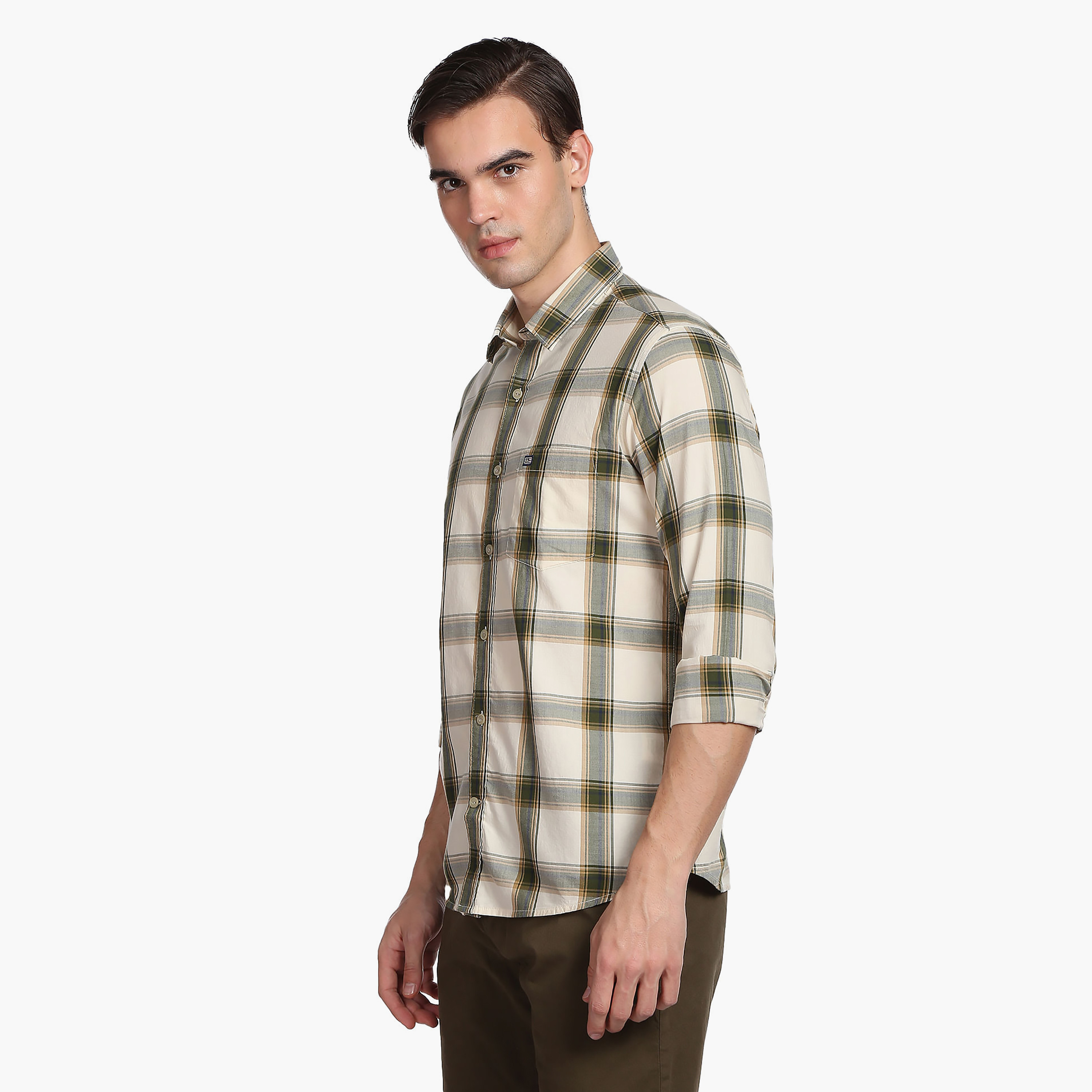 قميص كاجوال بأكمام طويلة وسليم فت مع نقشة مربعات بلون أبيض مائل للصفرة من أرو-men-clothing-shirts-image-6
