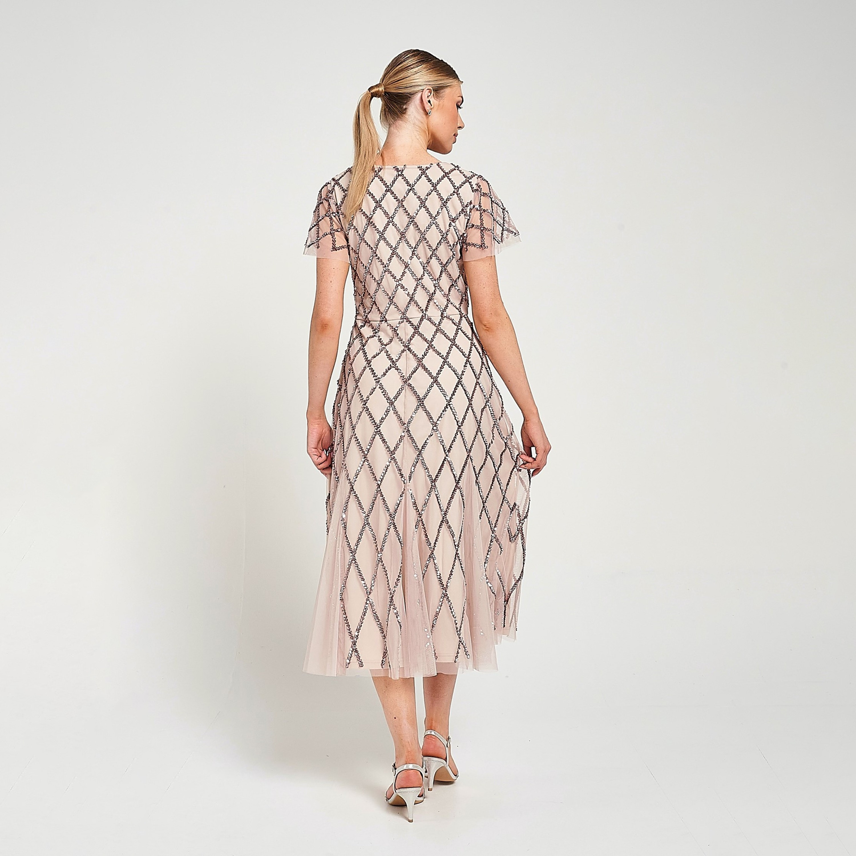فستان سهرة نسائي متوسط الطول برقبة دائرية مزين بالترتر من أميليا روز-women-clothing-dresses-image-3
