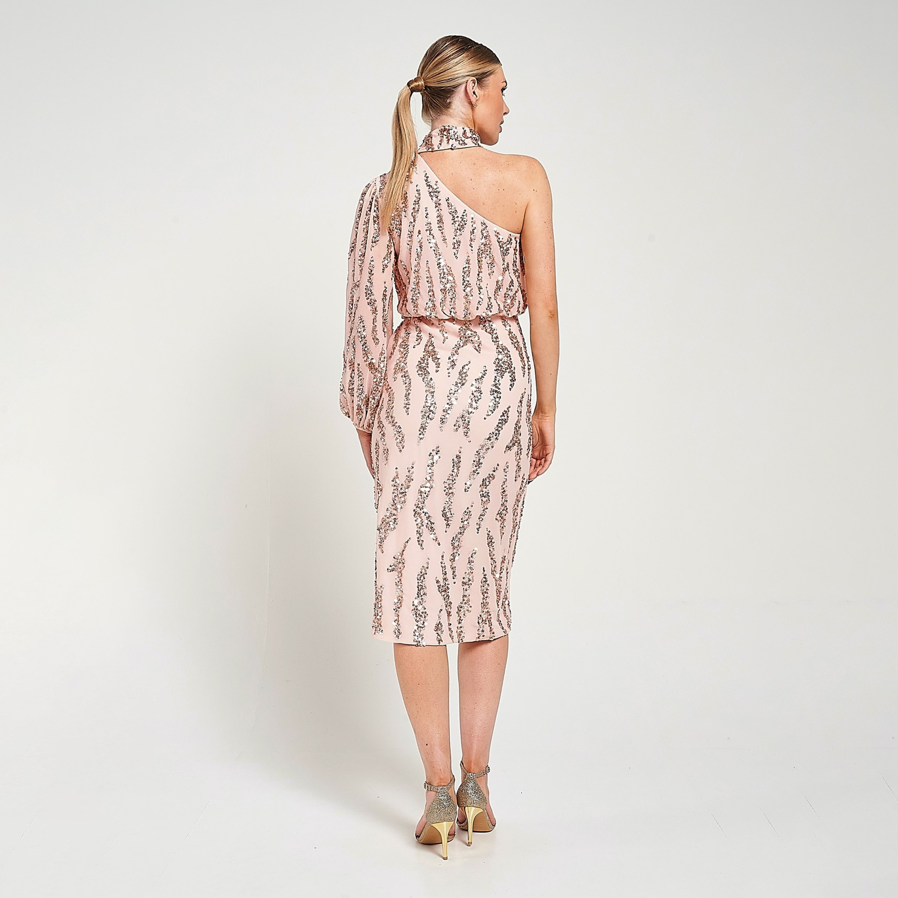 فستان سهرة وردي بكتف واحد متوسط ​​الطول مزين بالترتر من أميليا روز-women-clothing-dresses-image-3