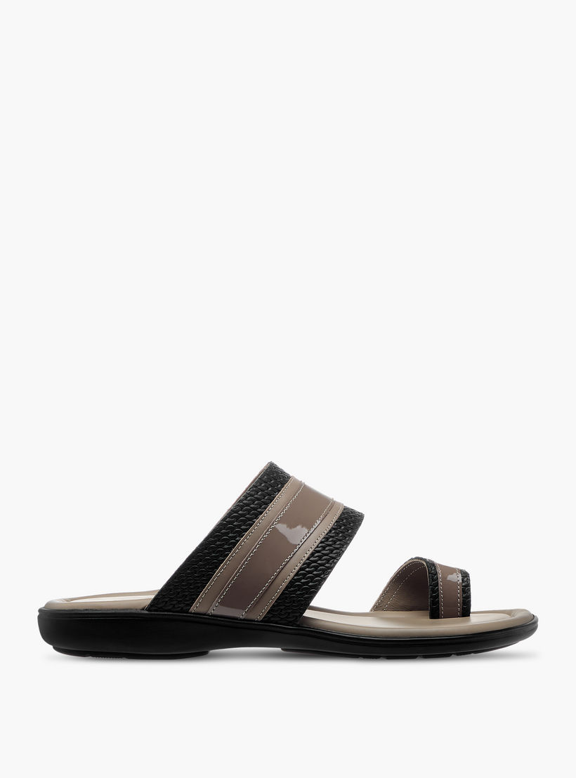 صندل عربي سهل الارتداء بارز الملمس بإصبع من الواحة-men-shoes-sandals-image-2