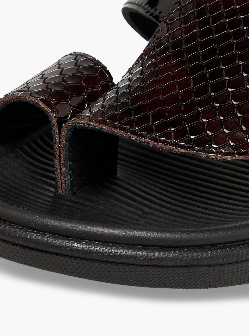 صندل عربي بارز الملمس للأولاد من الواحة-boys-shoes-sandals-image-4