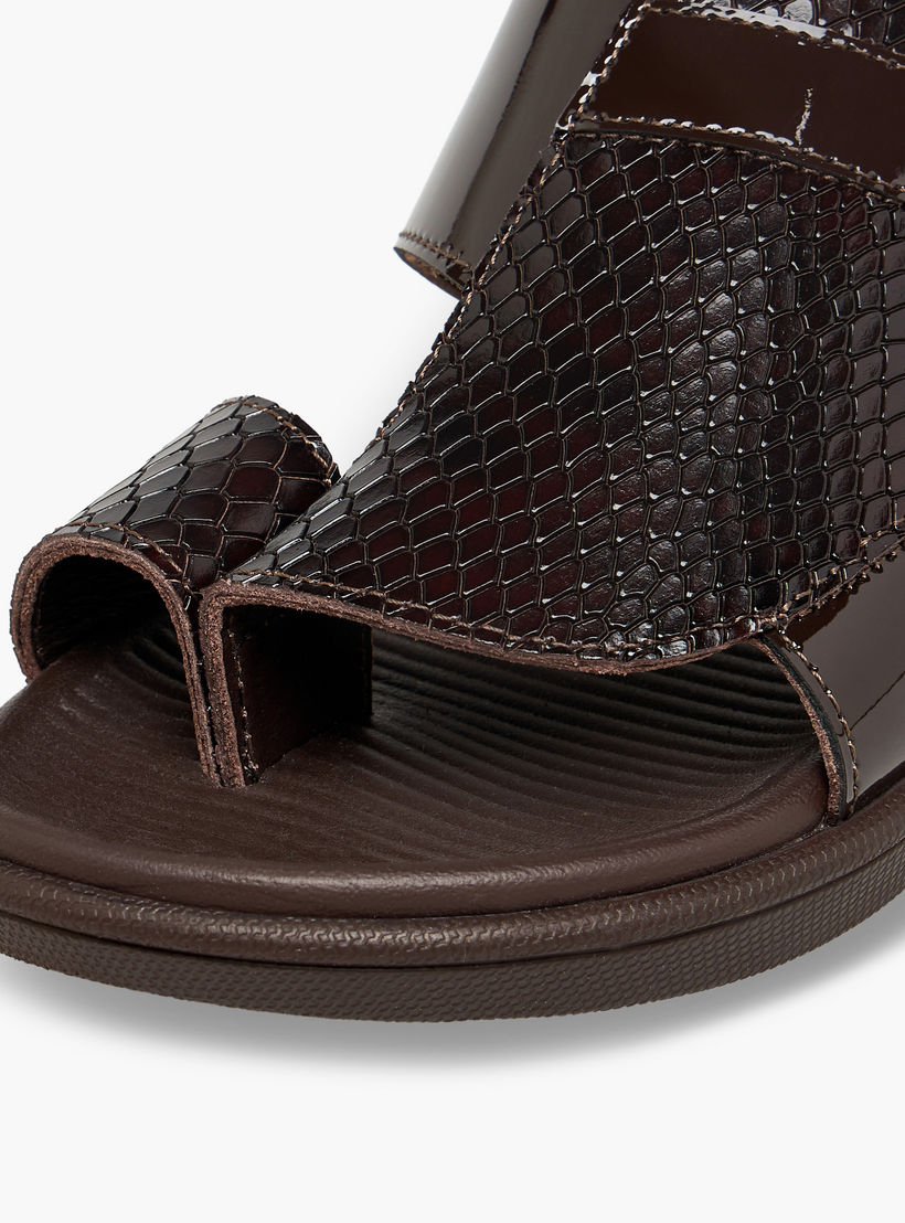 صندل عربي بارز الملمس للأولاد من الواحة-boys-shoes-sandals-image-4