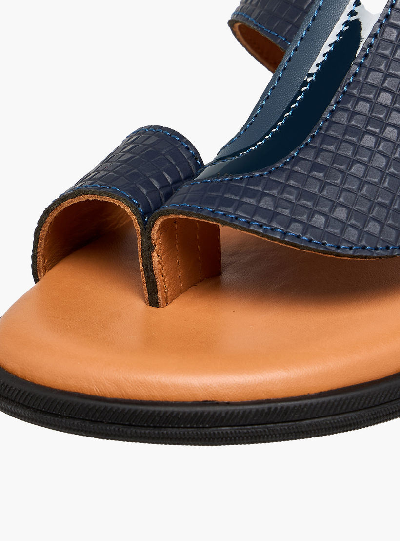 صندل عربي بارز الملمس للأولاد من الواحة-boys-shoes-sandals-image-4