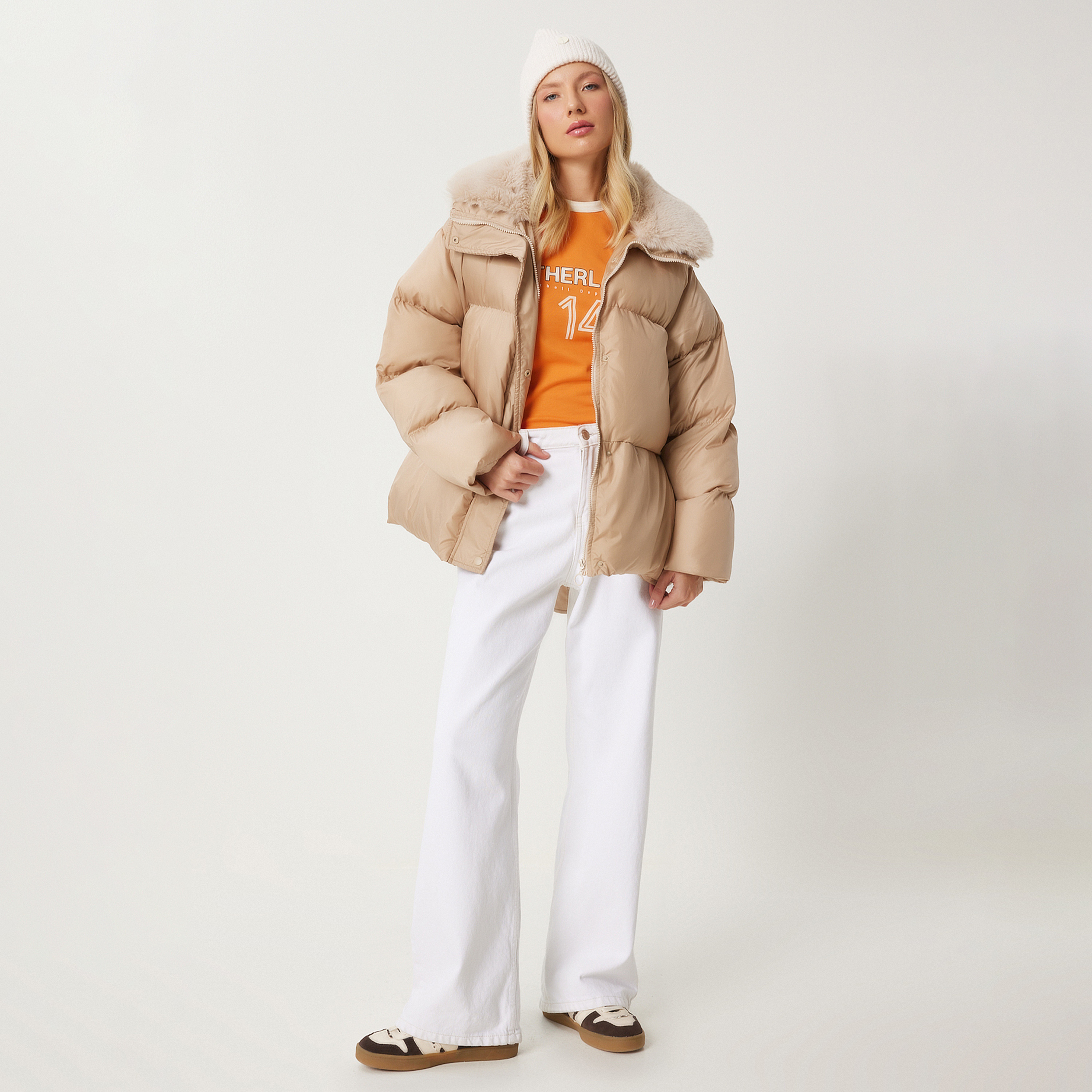 Happiness Istanbul Collared Women's Puffer Jacket-women-winterwear-coatsandjackets-jackets-image-2