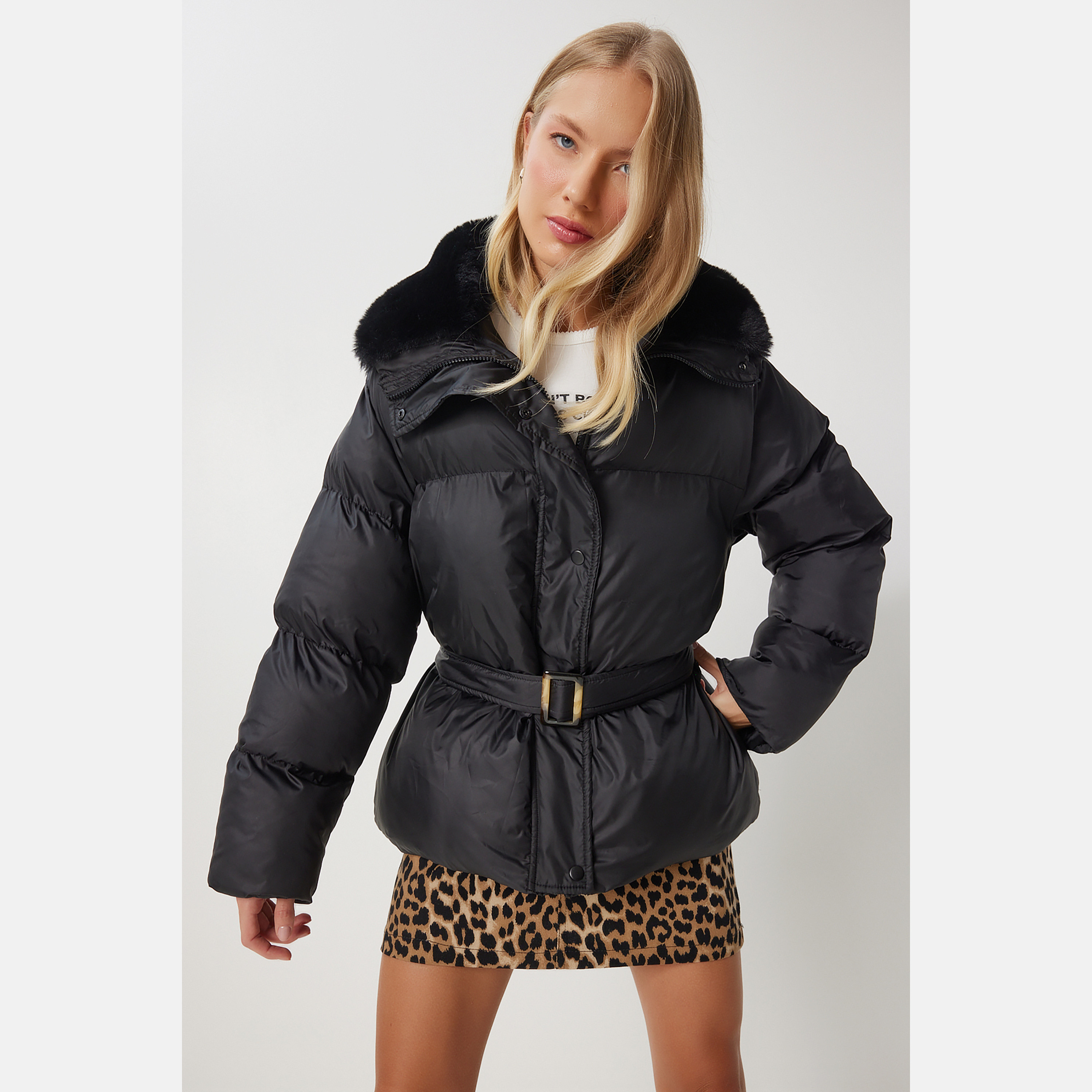 Happiness Istanbul Collared Women's Puffer Jacket-women-winterwear-coatsandjackets-jackets-image-11