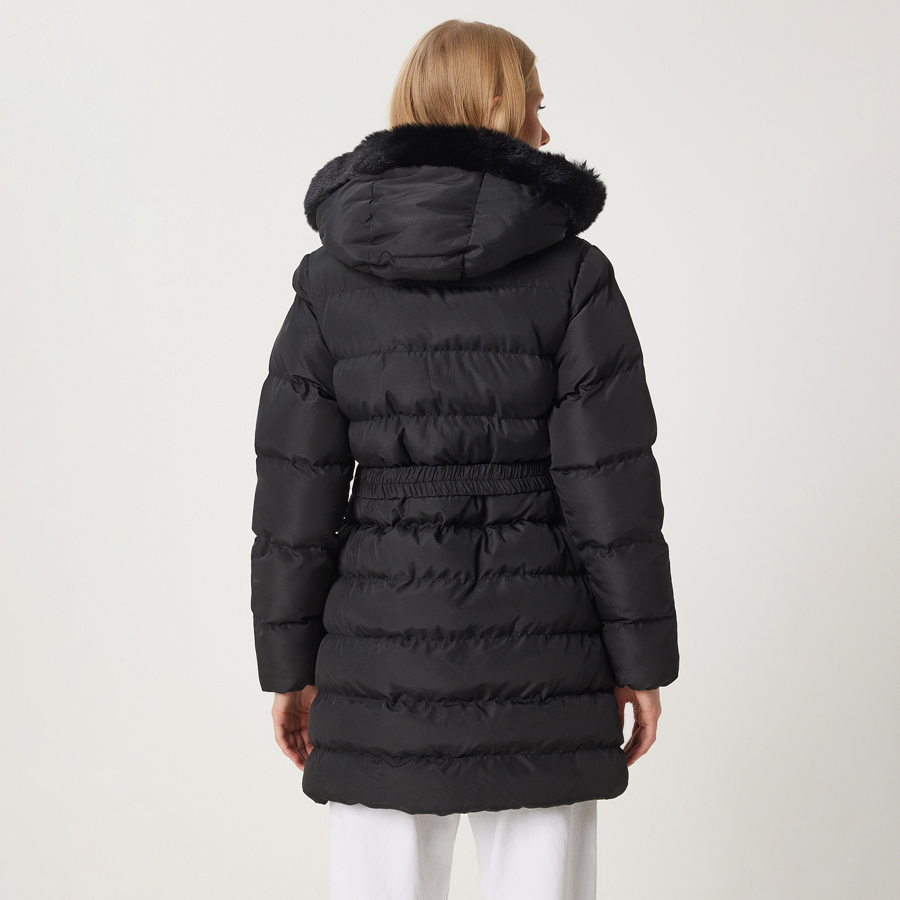 سترة نسائية سوداء برقبة بغطاء رأس من إسطنبول من سعادة-women-winterwear-hoodiesandsweatshirts-hoodies-image-3