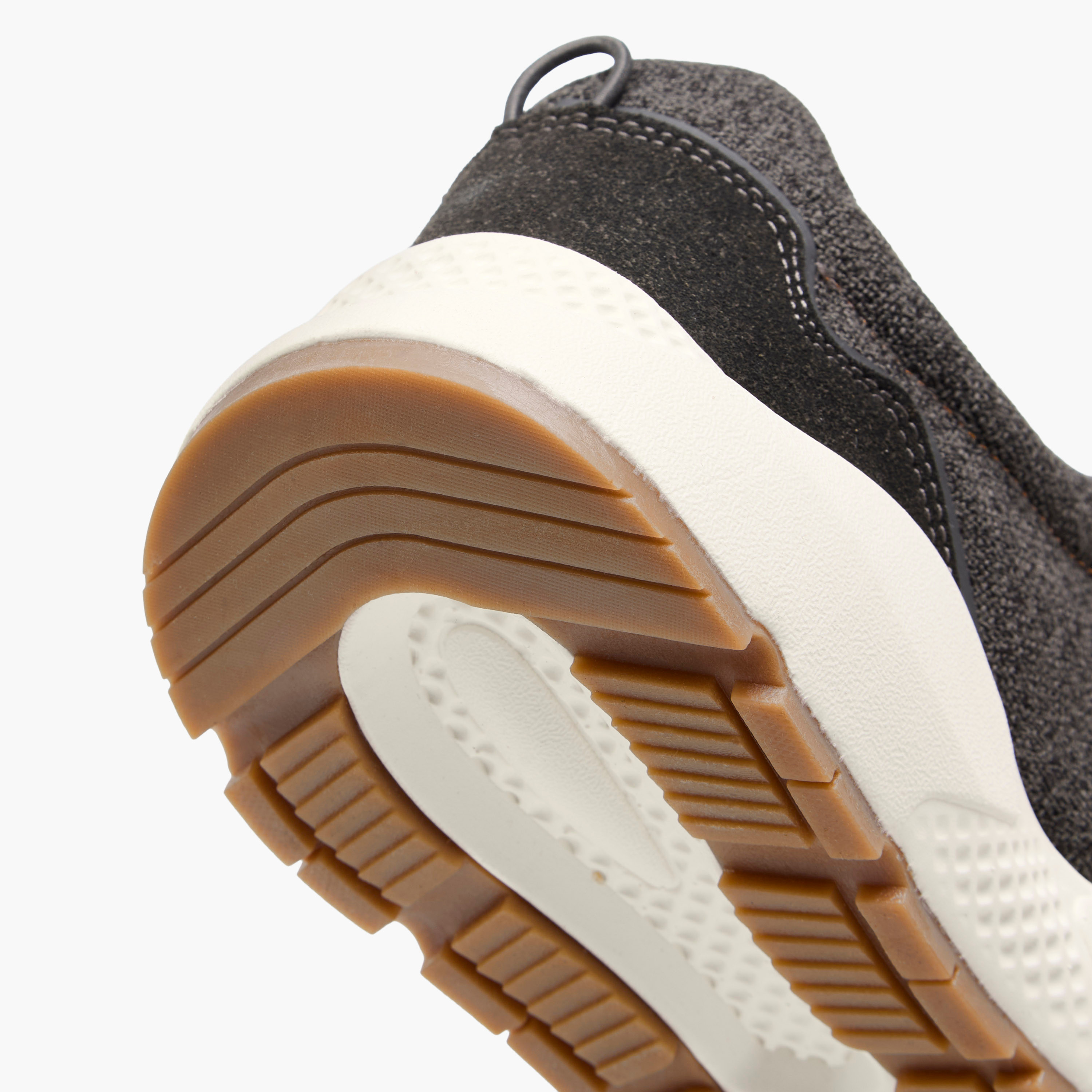 Le Confort Textured Slip-On Sneakers-men-shoes-sneakers-image-5