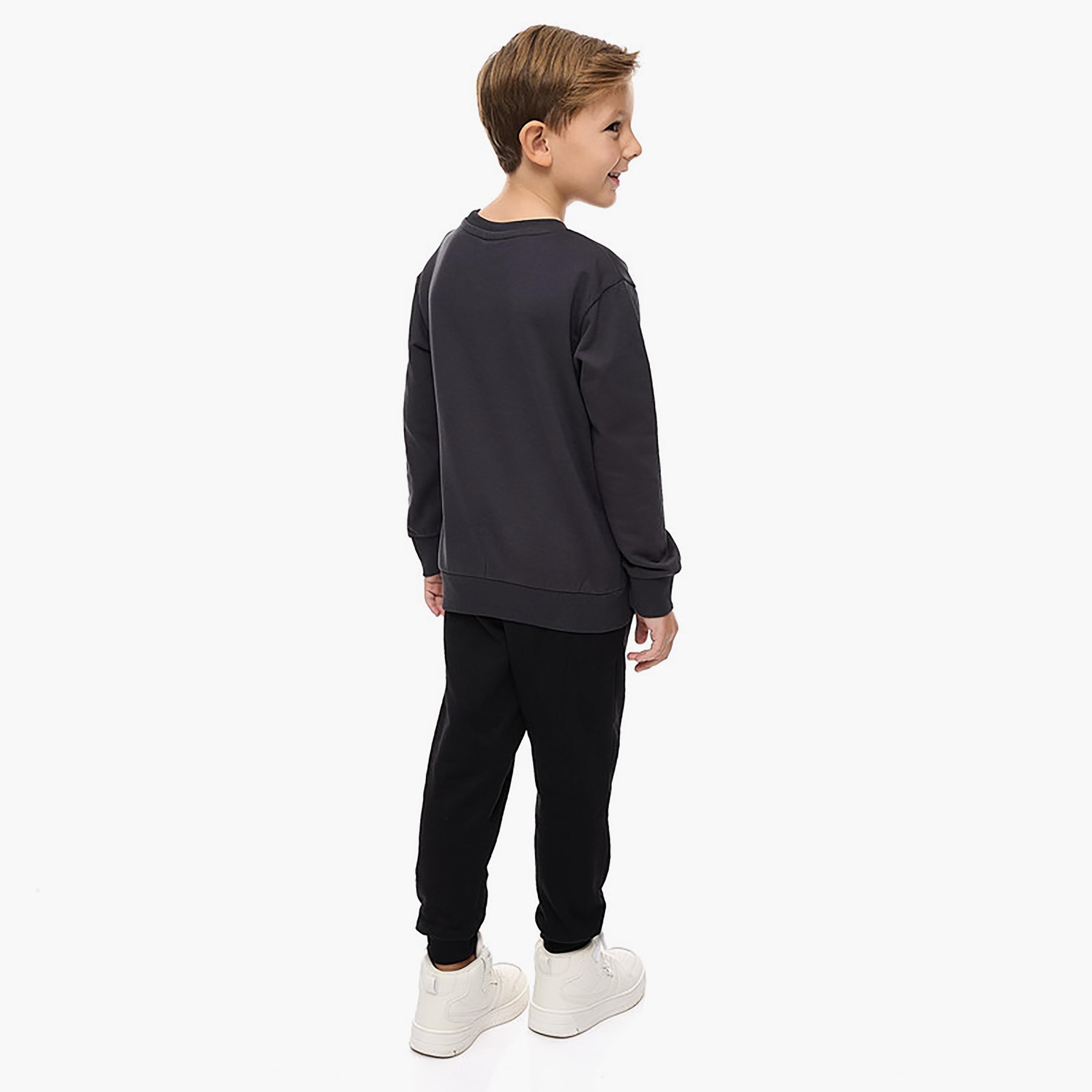 Victor and Jane 2-Piece Printed Long Sleeves T-Shirt with Joggers-baby-boys-clothing-winterwear-setsandcoords-image-3