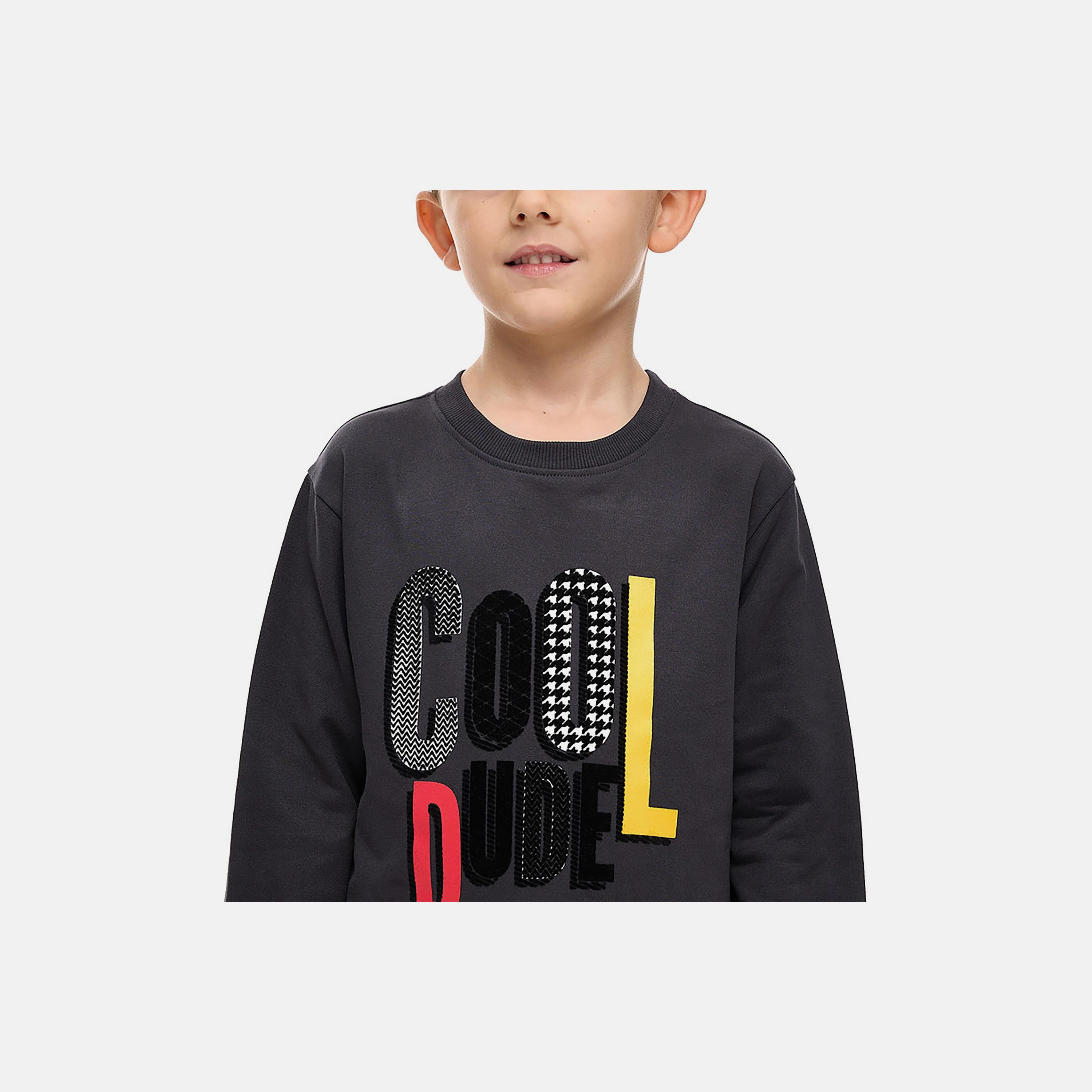 تي شيرت مطبوع بأكمام طويلة مع بنطال ركض قطعتين من فيكتور اند جين-baby-boys-clothing-winterwear-setsandcoords-image-5