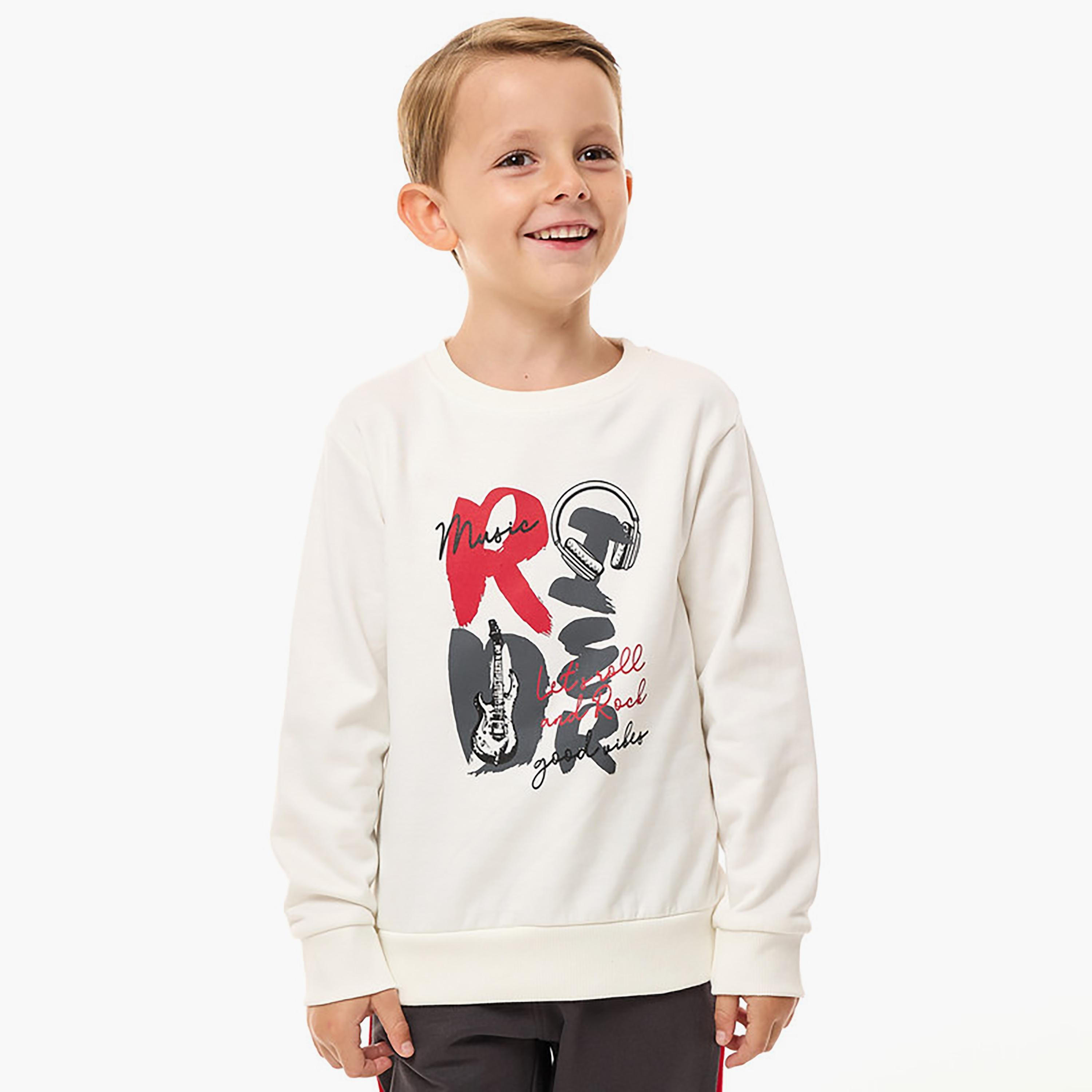 سويت شيرت بأكمام طويلة مطبوع  مع بنطال ركض قطعتين من فيكتور اند جين-baby-boys-clothing-winterwear-setsandcoords-image-4