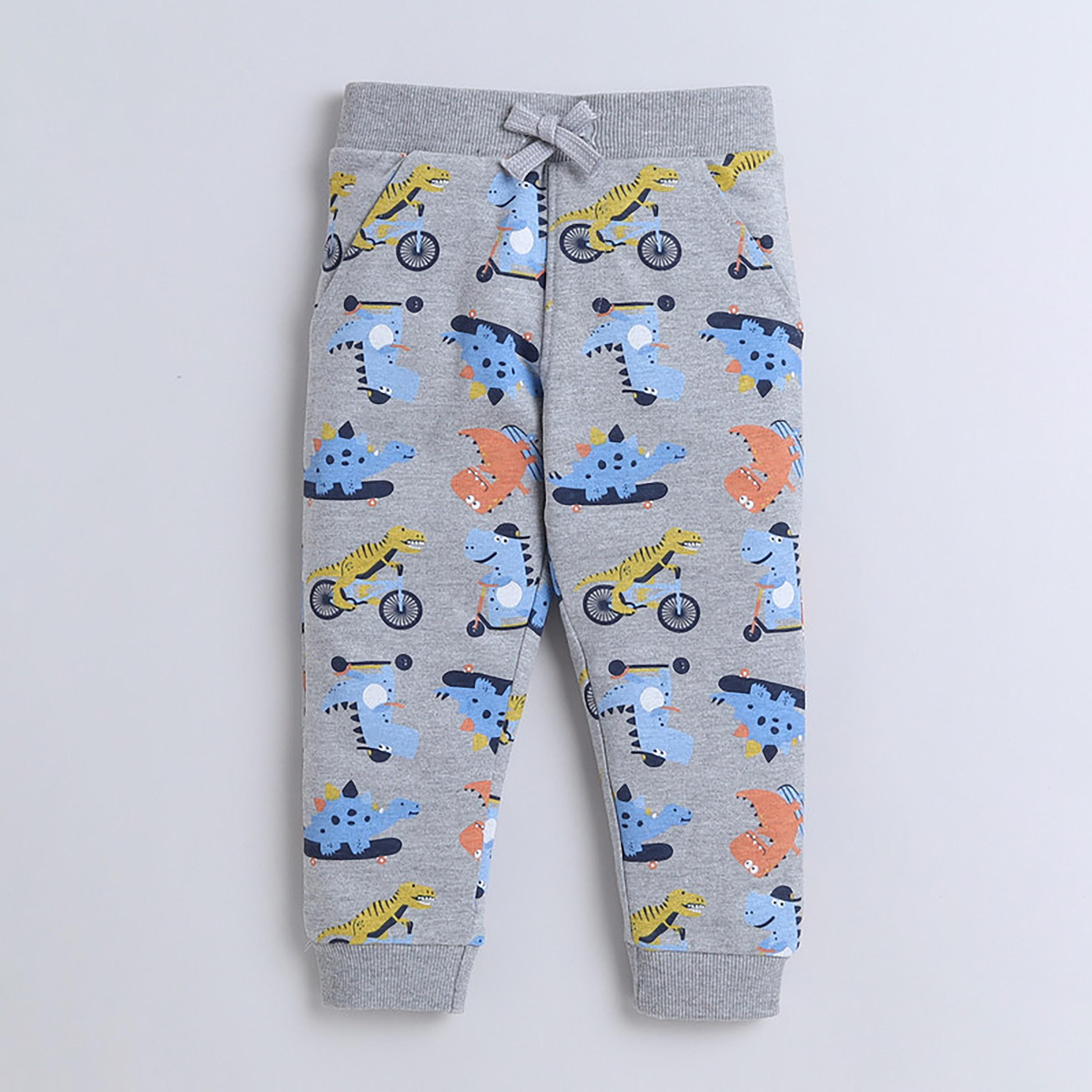 تي شيرت مطبوع، جاكيت وبنطال رياضي 3 قطع من فيكتور اند جين-baby-boys-clothing-winterwear-setsandcoords-image-4