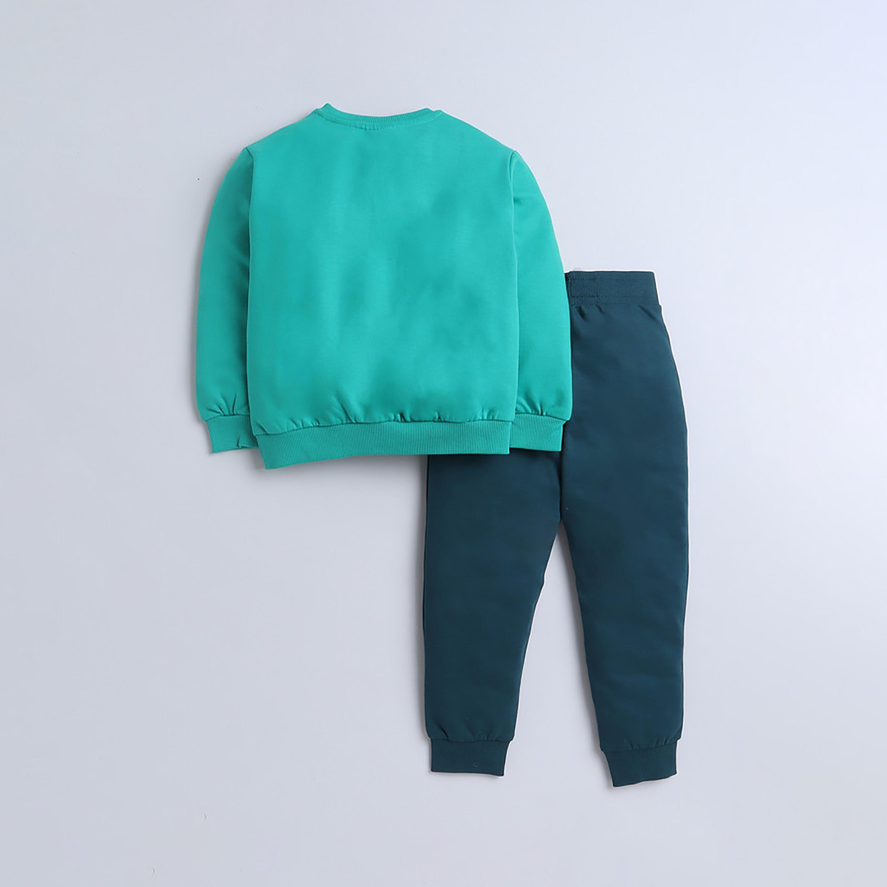 سويت شيرت بأكمام طويلة مطبوع  مع بنطال ركض قطعتين من فيكتور اند جين-baby-boys-clothing-winterwear-setsandcoords-image-2