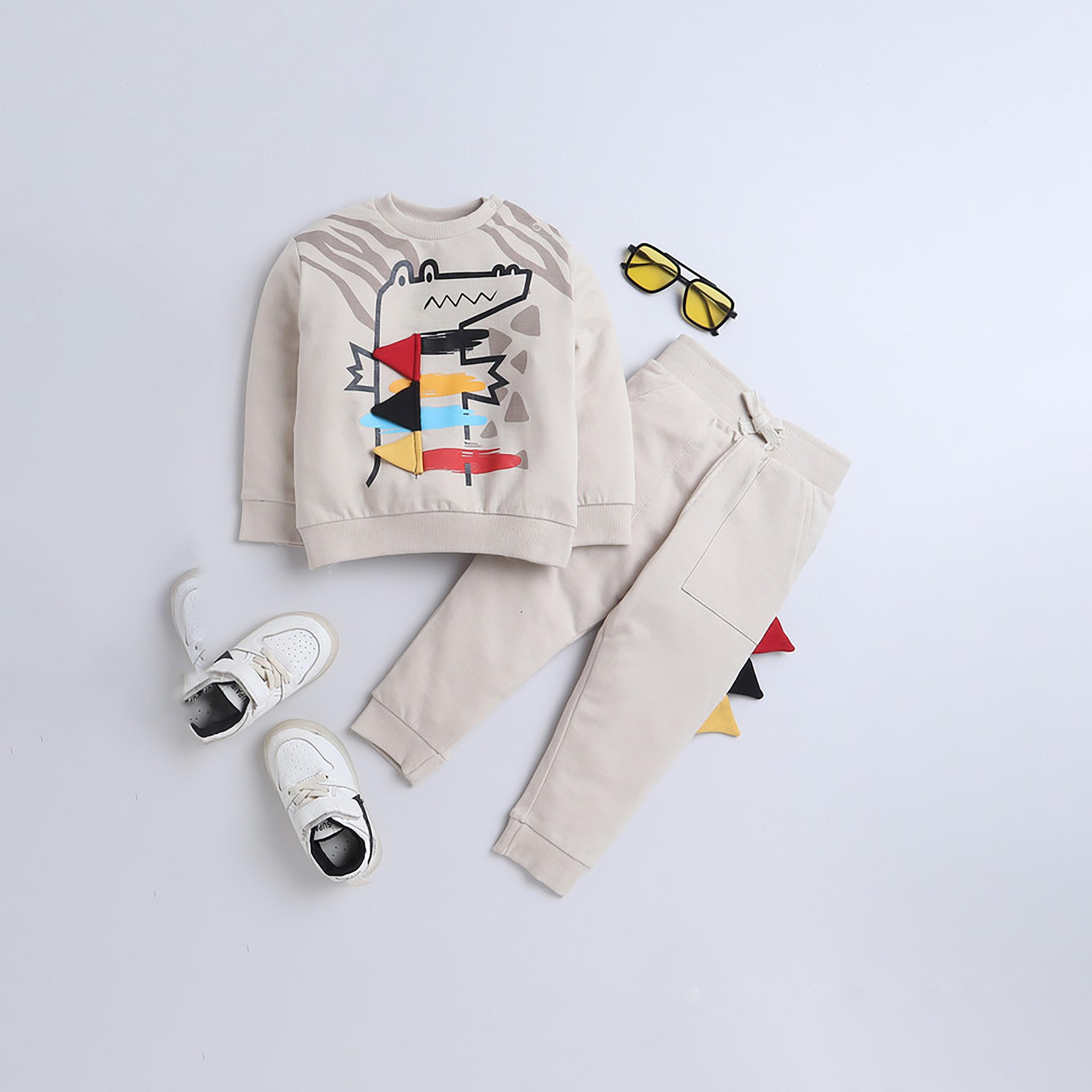 سويت شيرت بأكمام طويلة مطبوع  مع بنطال ركض قطعتين من فيكتور اند جين-baby-boys-clothing-winterwear-setsandcoords-image-5