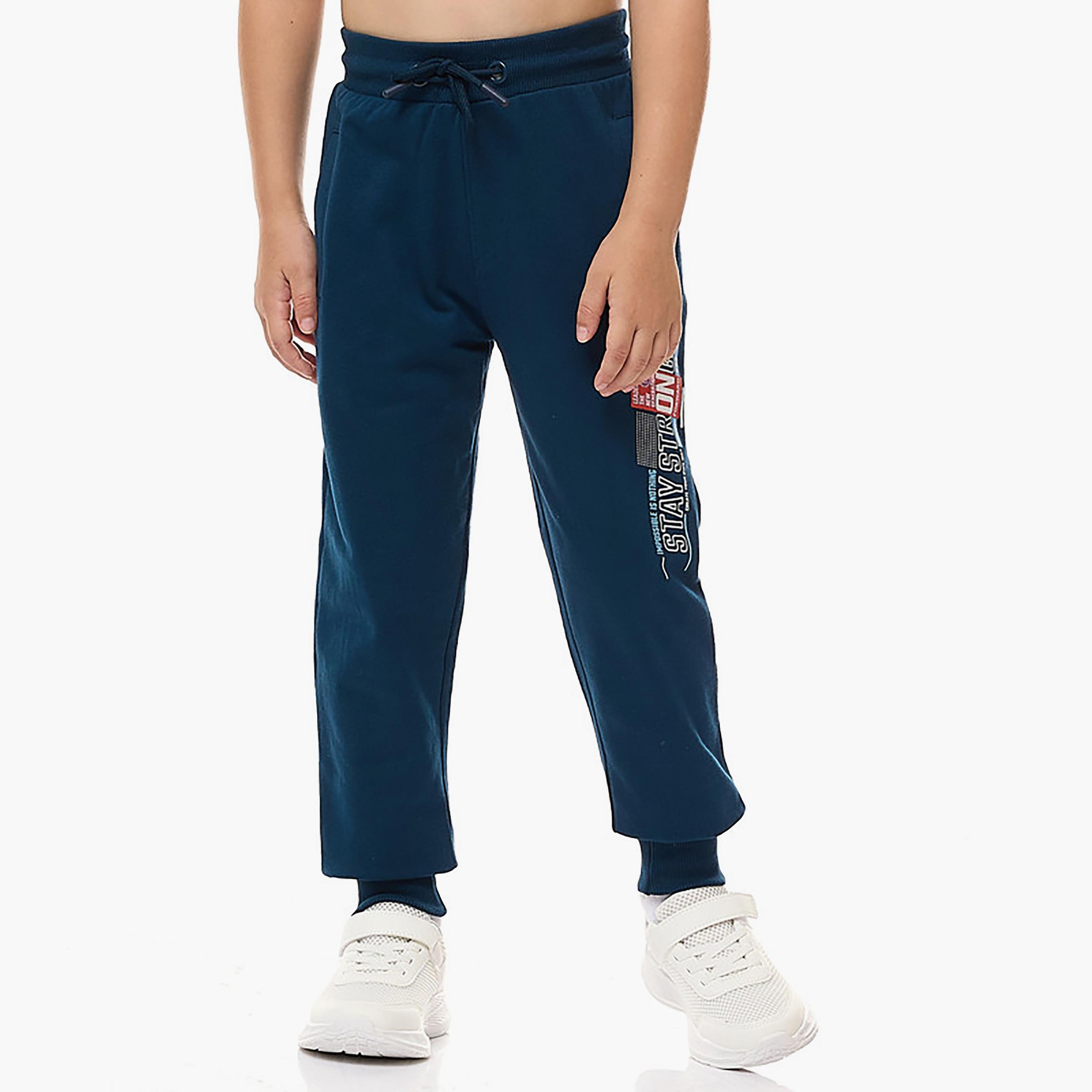 سويت شيرت بأكمام طويلة مطبوع  مع بنطال ركض قطعتين من فيكتور اند جين-baby-boys-clothing-winterwear-setsandcoords-image-1