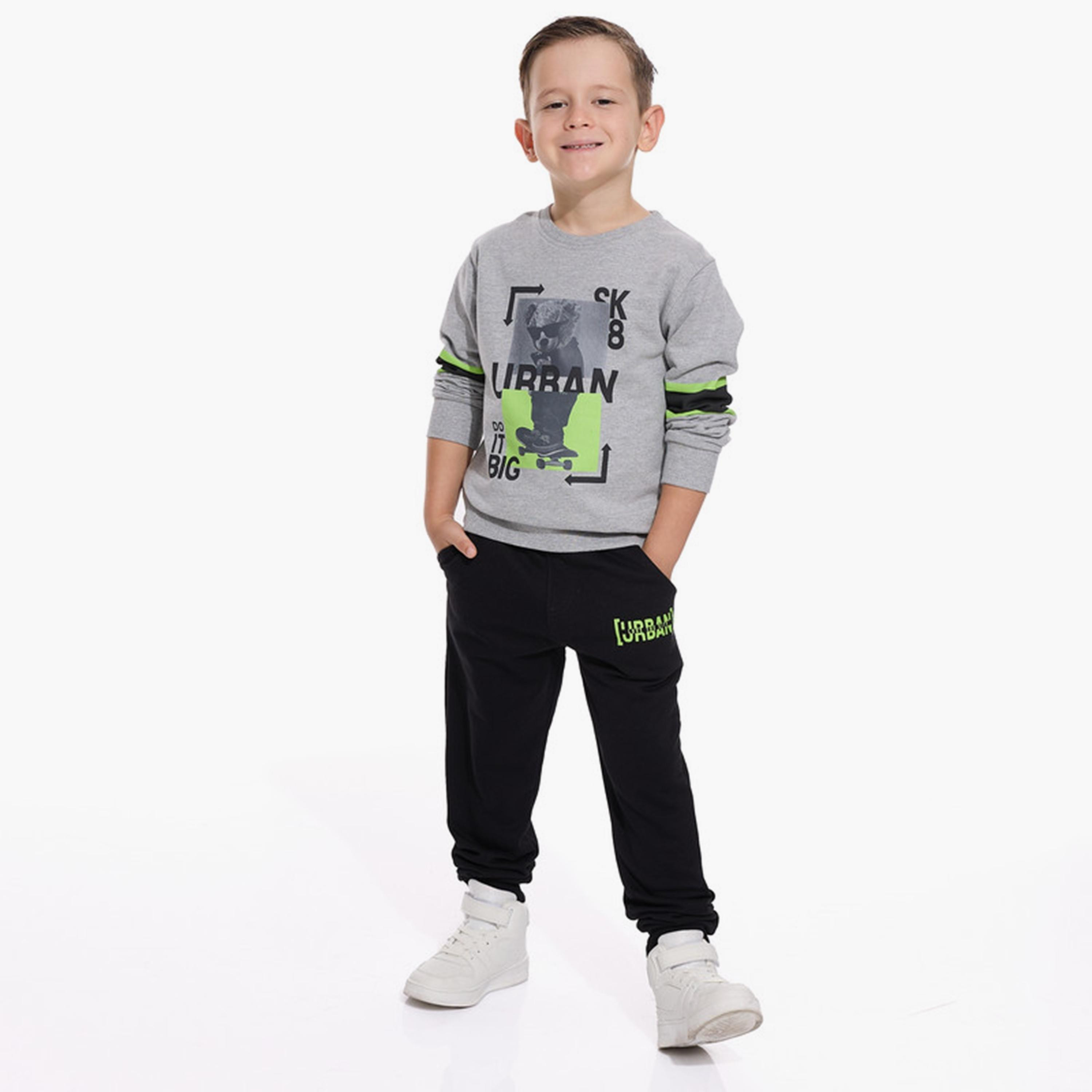 سويت شيرت مطبوع بأكمام طويلة مع بنطال ركض قطعتين من فيكتور اندجين-baby-boys-clothing-winterwear-setsandcoords-image-1