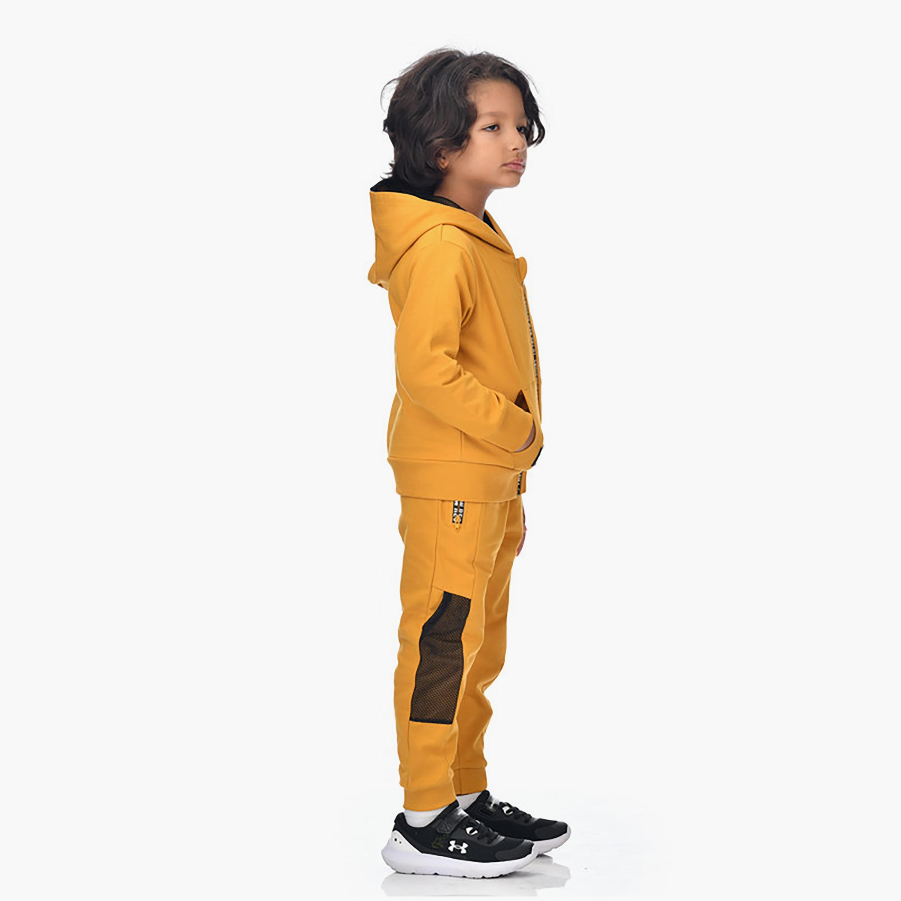 هودي بأكمام طويلة مطبوع مع بنطلون ركض قطعتين من فيكتور اند جين-baby-boys-clothing-winterwear-setsandcoords-image-4