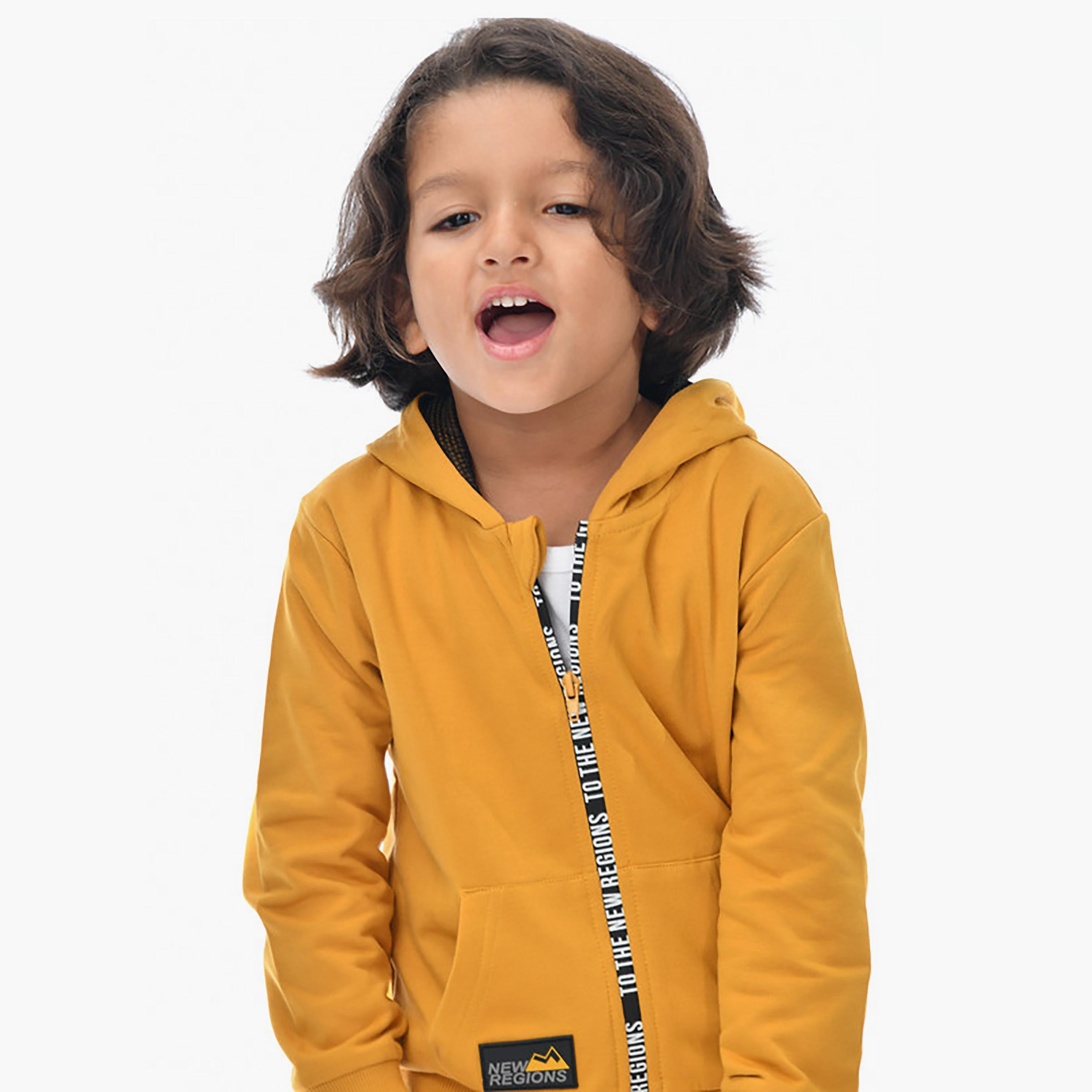 هودي بأكمام طويلة مطبوع مع بنطلون ركض قطعتين من فيكتور اند جين-baby-boys-clothing-winterwear-setsandcoords-image-5