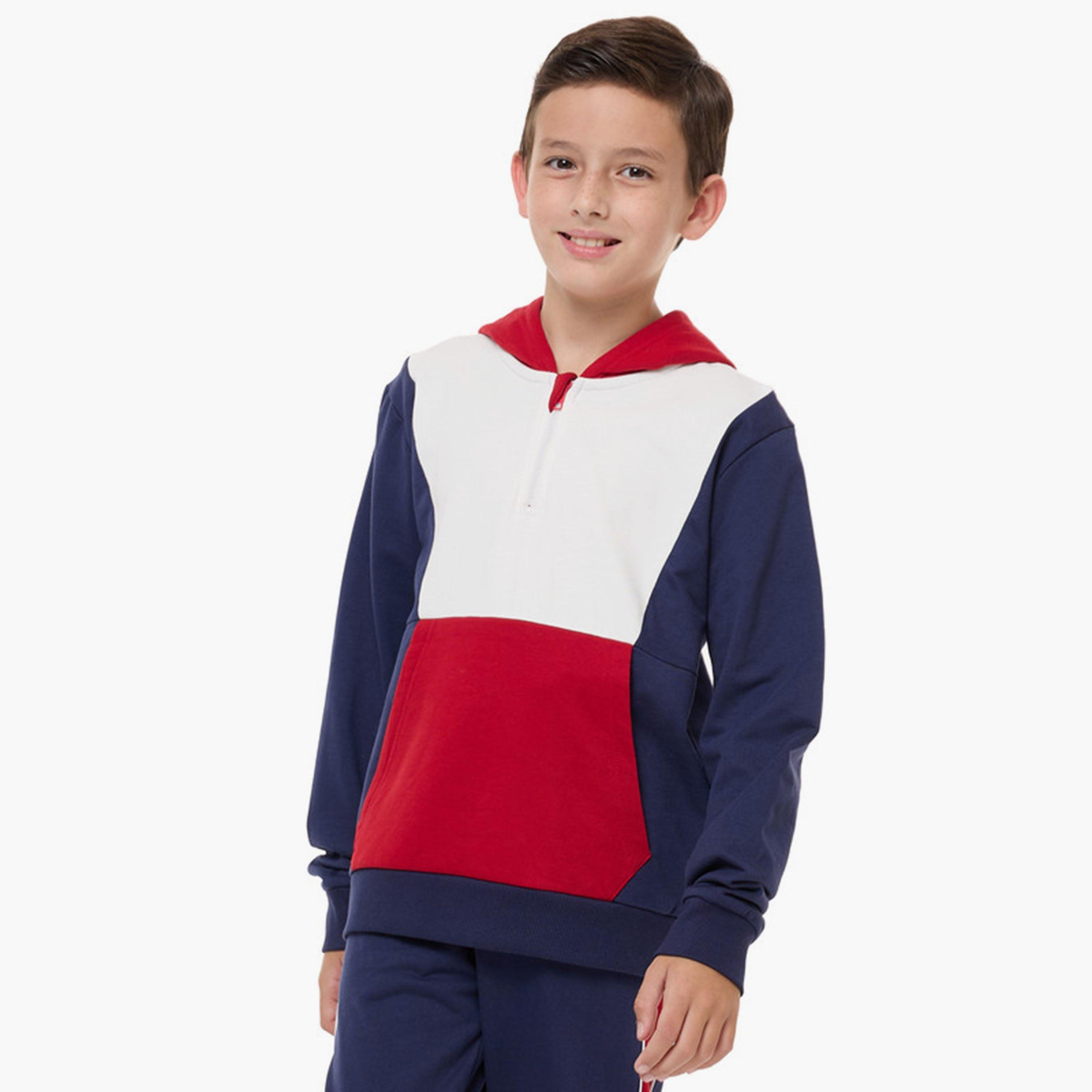 هودي ملون بأكمام طويلة مع بنطال ركض قطعتين من فيكتور اند جين-baby-boys-clothing-winterwear-setsandcoords-image-3