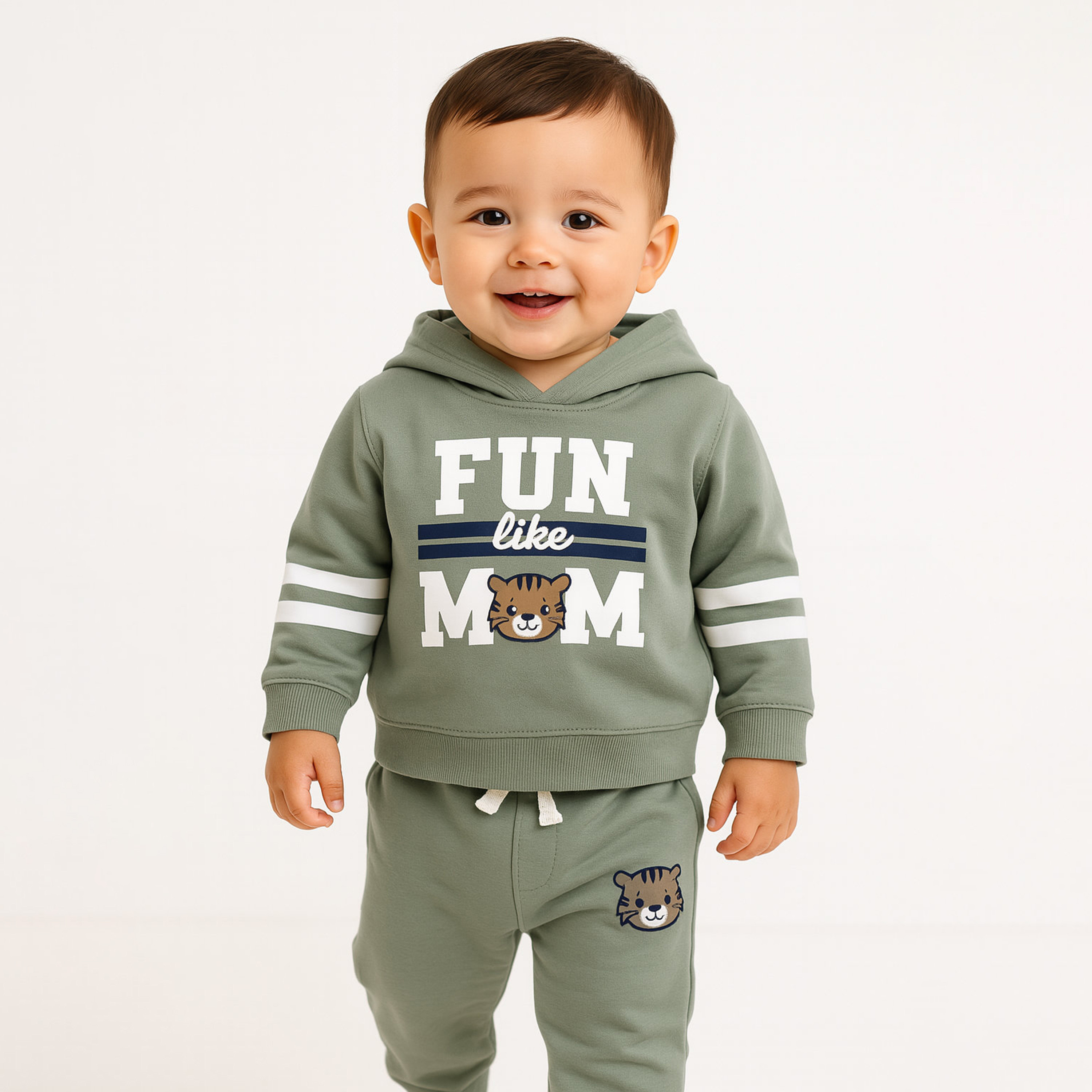 طقم من قطعتين هودي وبنطلون رياضي بطبعة فان لايك مام من فيكتور اند جين-baby-boys-clothing-winterwear-setsandcoords-image-3