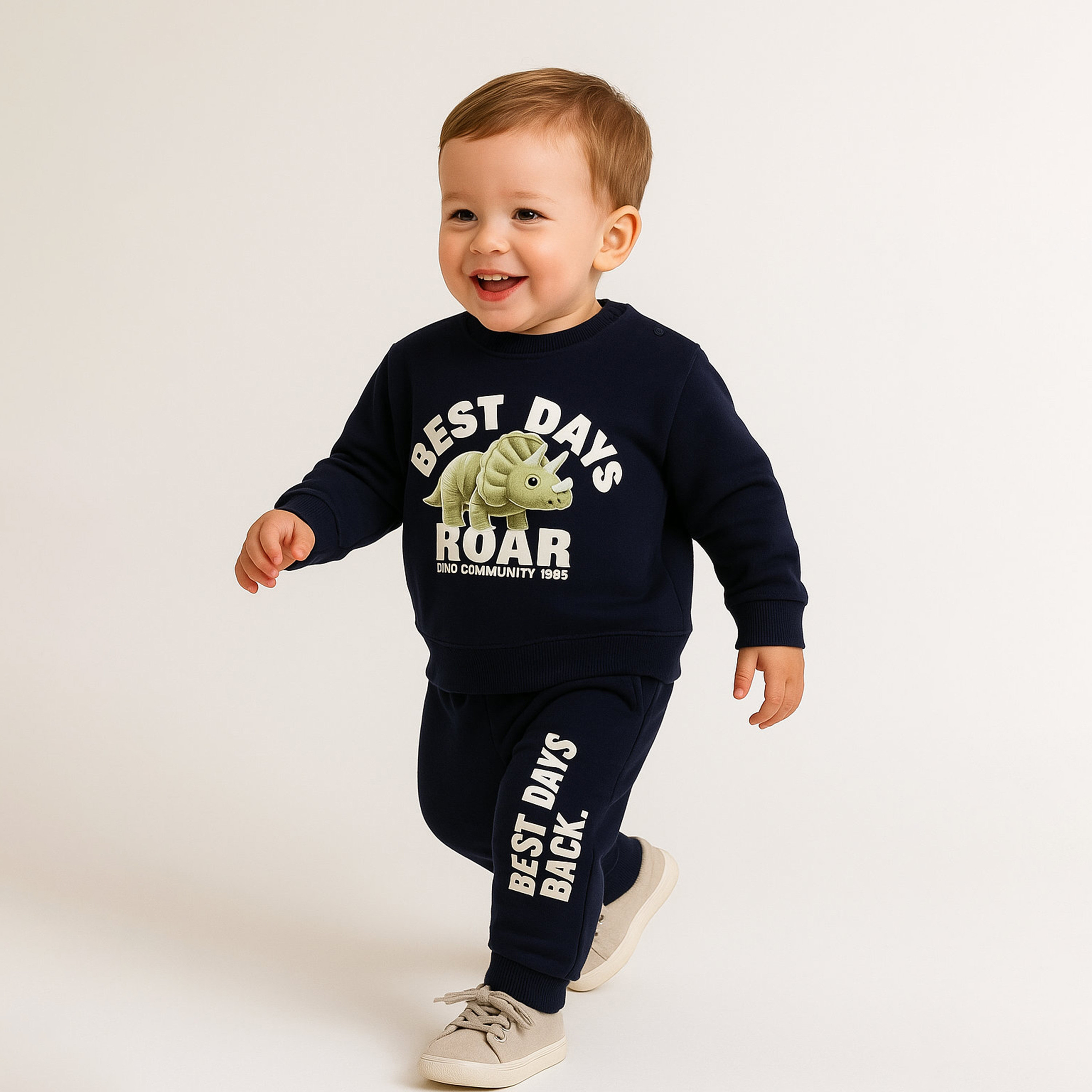 طقم من قطعتين سويت شيرت وبنطلون رياضي بطبعة بيست دايز رور من فيكتور اند جين-baby-boys-clothing-winterwear-setsandcoords-image-1