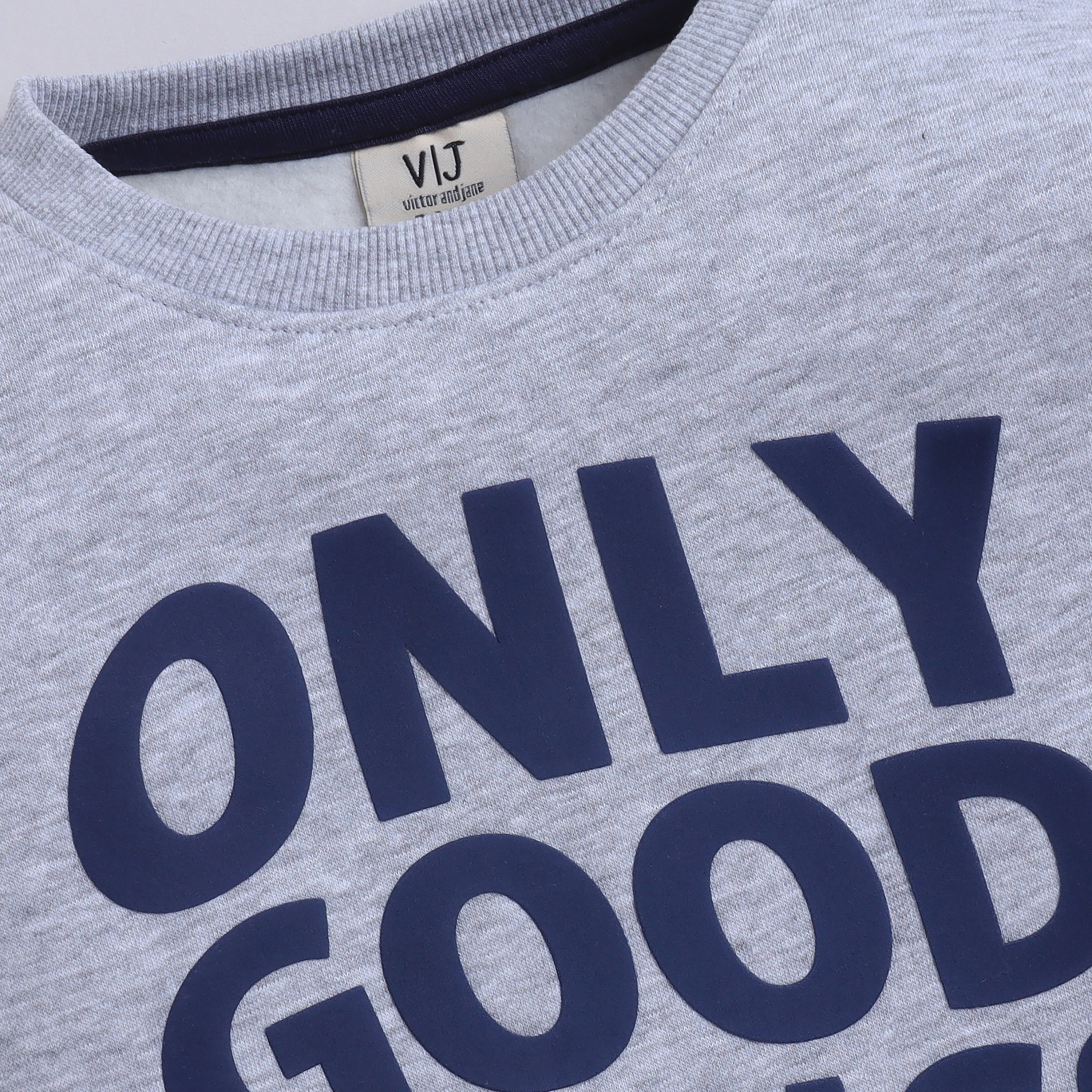 سويت شيرت بطبعة أونلي جود ثينغز من فيكتور اند جين-boys-clothing-sweatshirts-image-2