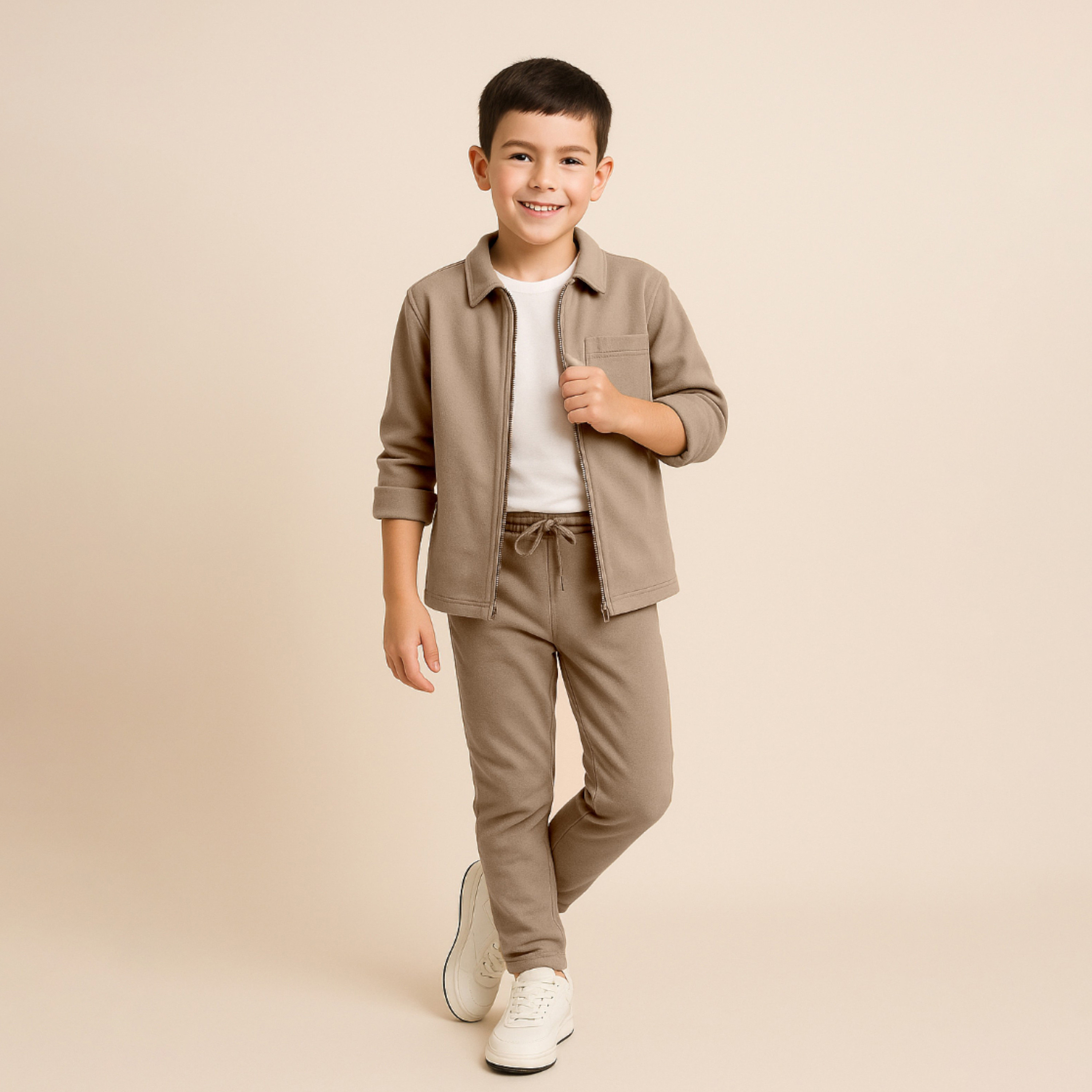 طقم من قطعتين سويت شيرت سادة مع بنطلون من فيكتور اند جين-baby-boys-clothing-winterwear-setsandcoords-image-3