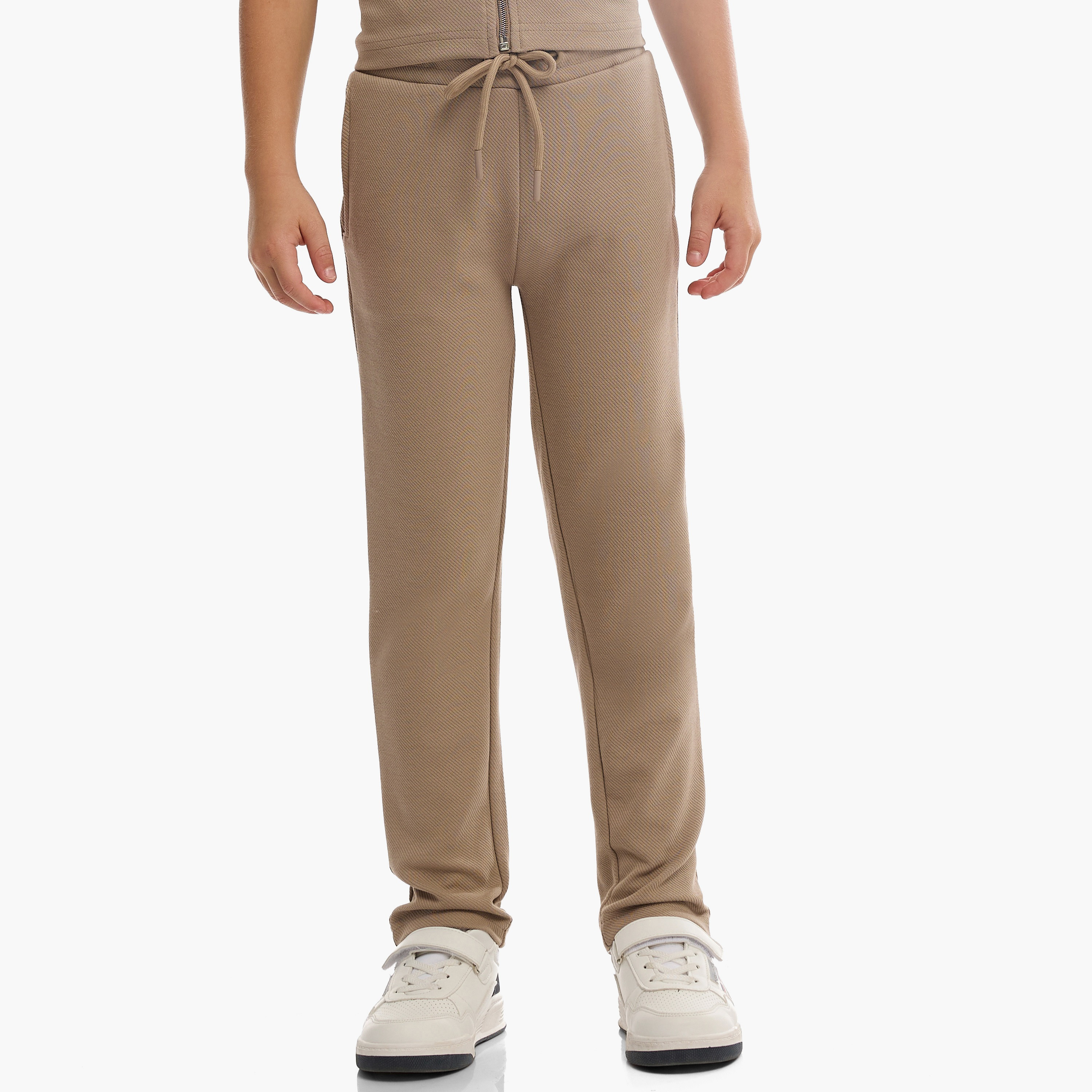 طقم من قطعتين سويت شيرت سادة مع بنطلون من فيكتور اند جين-baby-boys-clothing-winterwear-setsandcoords-image-2