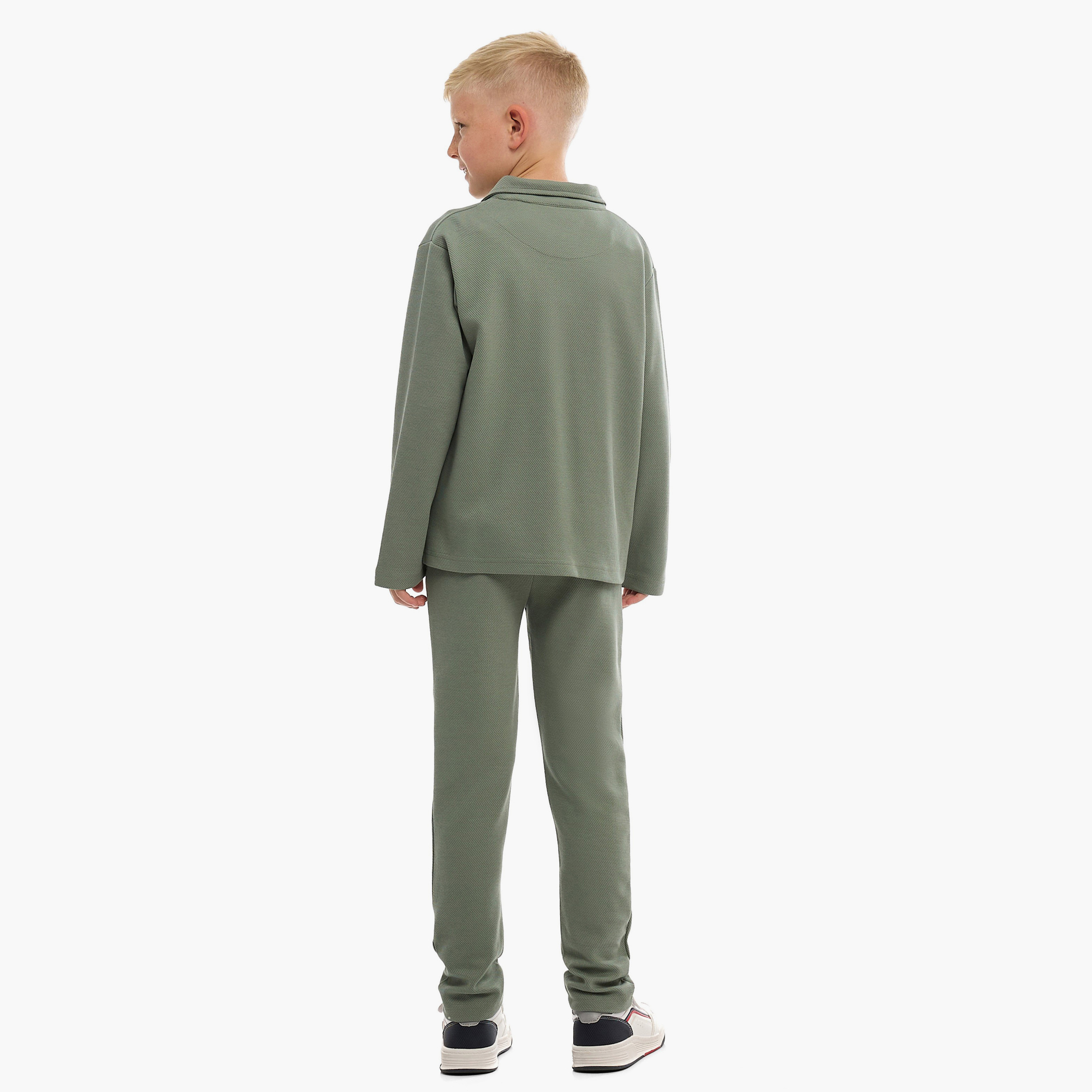 طقم من قطعتين سويت شيرت سادة مع بنطلون من فيكتور اند جين-baby-boys-clothing-winterwear-setsandcoords-image-2