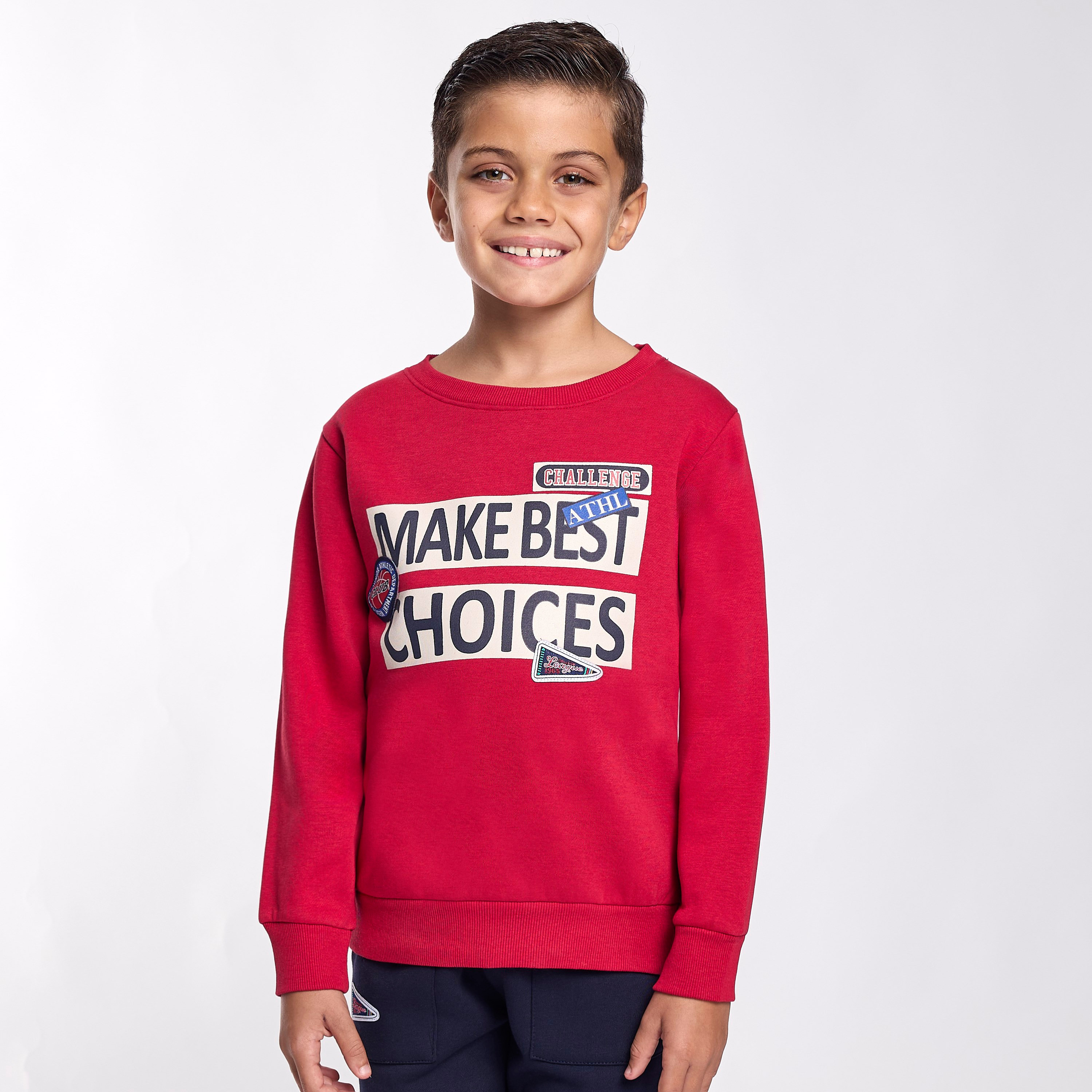 طقم من قطعتين سويت شيرت وبنطلون رياضي بطبعة ميك بيست تشويسز من فيكتور اند جين-baby-boys-clothing-winterwear-setsandcoords-image-4