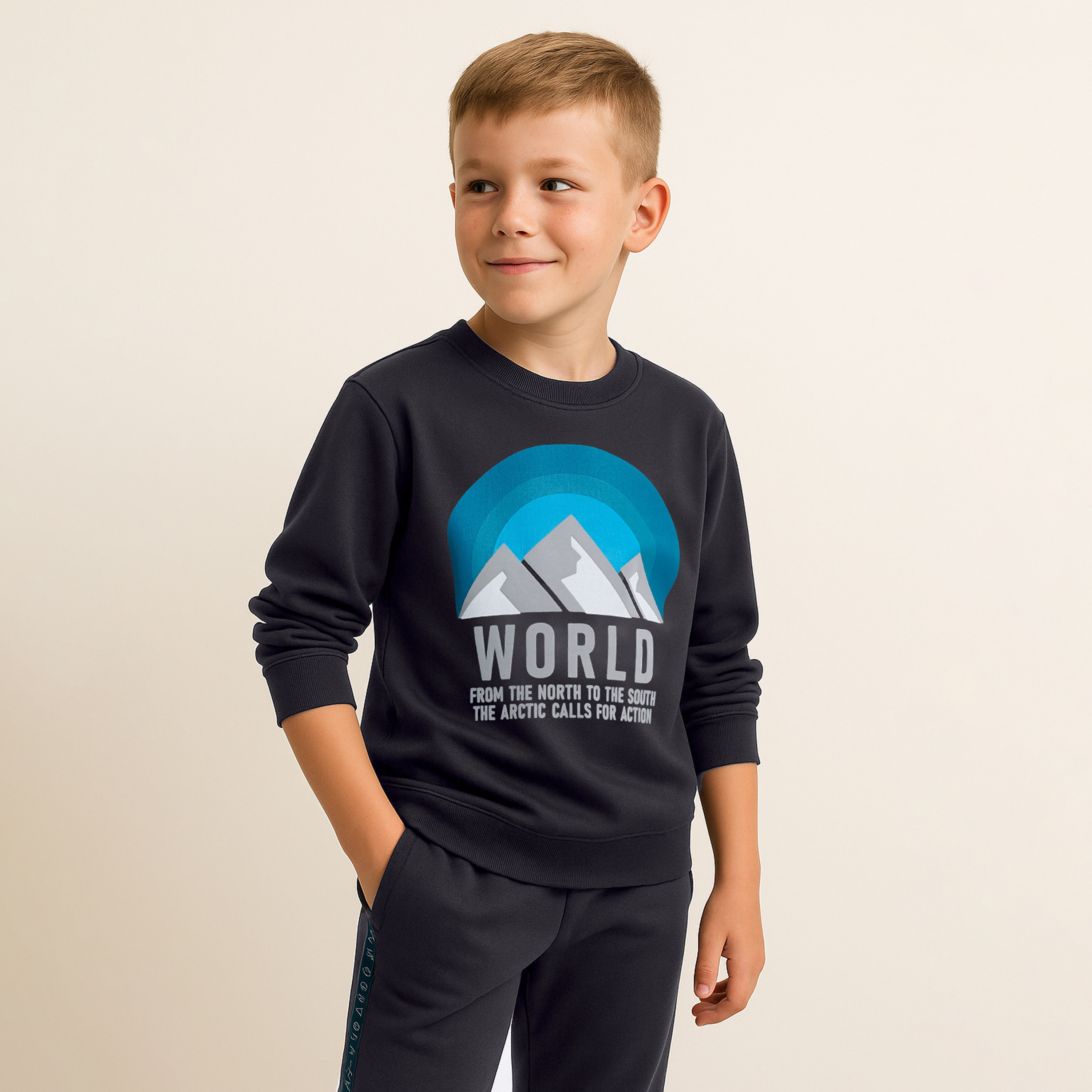 طقم من قطعتين سويت شيرت وبنطلون رياضي بطبعة أدفنشر من فيكتور اند جين-baby-boys-clothing-winterwear-setsandcoords-image-3