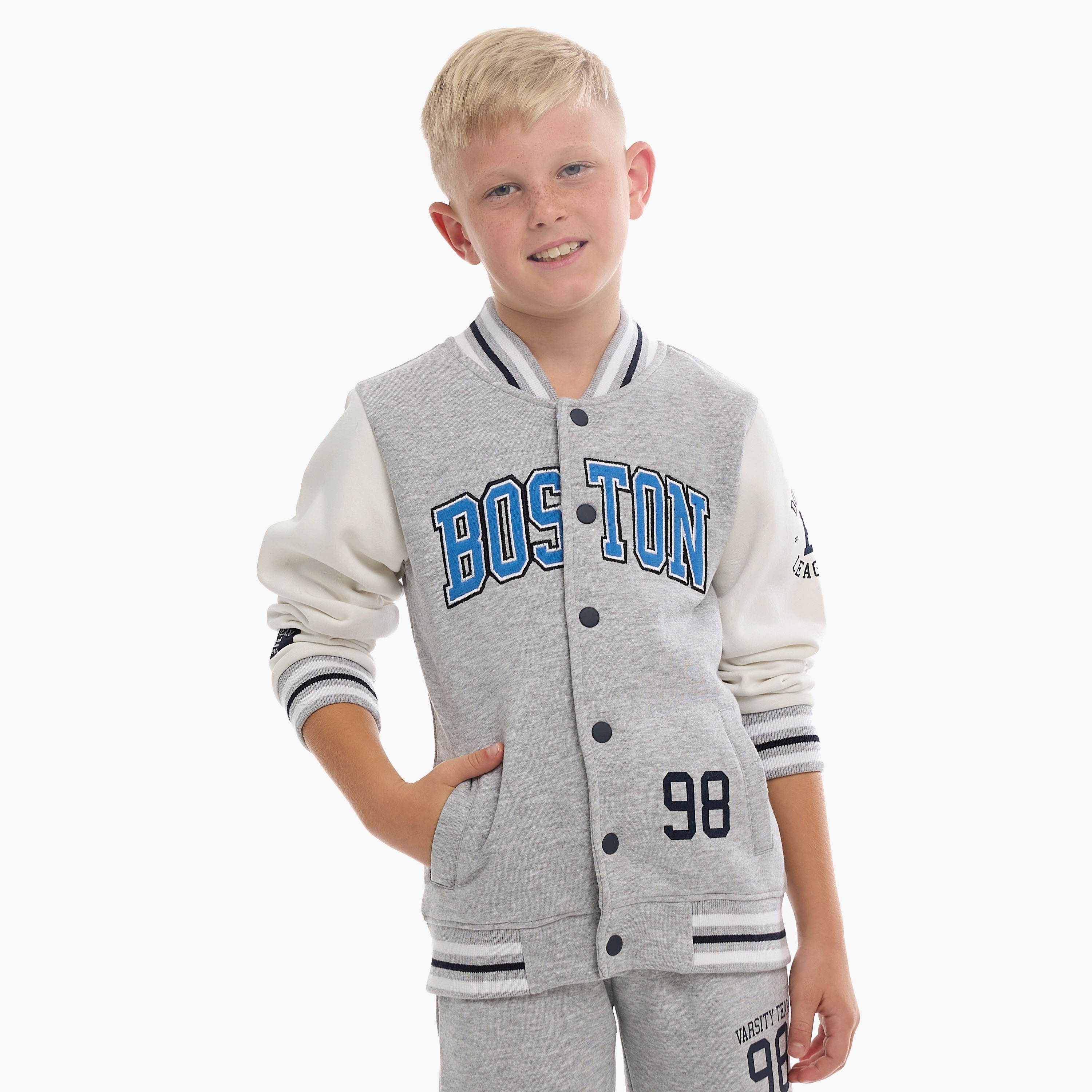 طقم من قطعتين بنطلون مع جاكيت بطبعة بوسطن من فيكتور اند جين-baby-boys-clothing-winterwear-setsandcoords-image-10