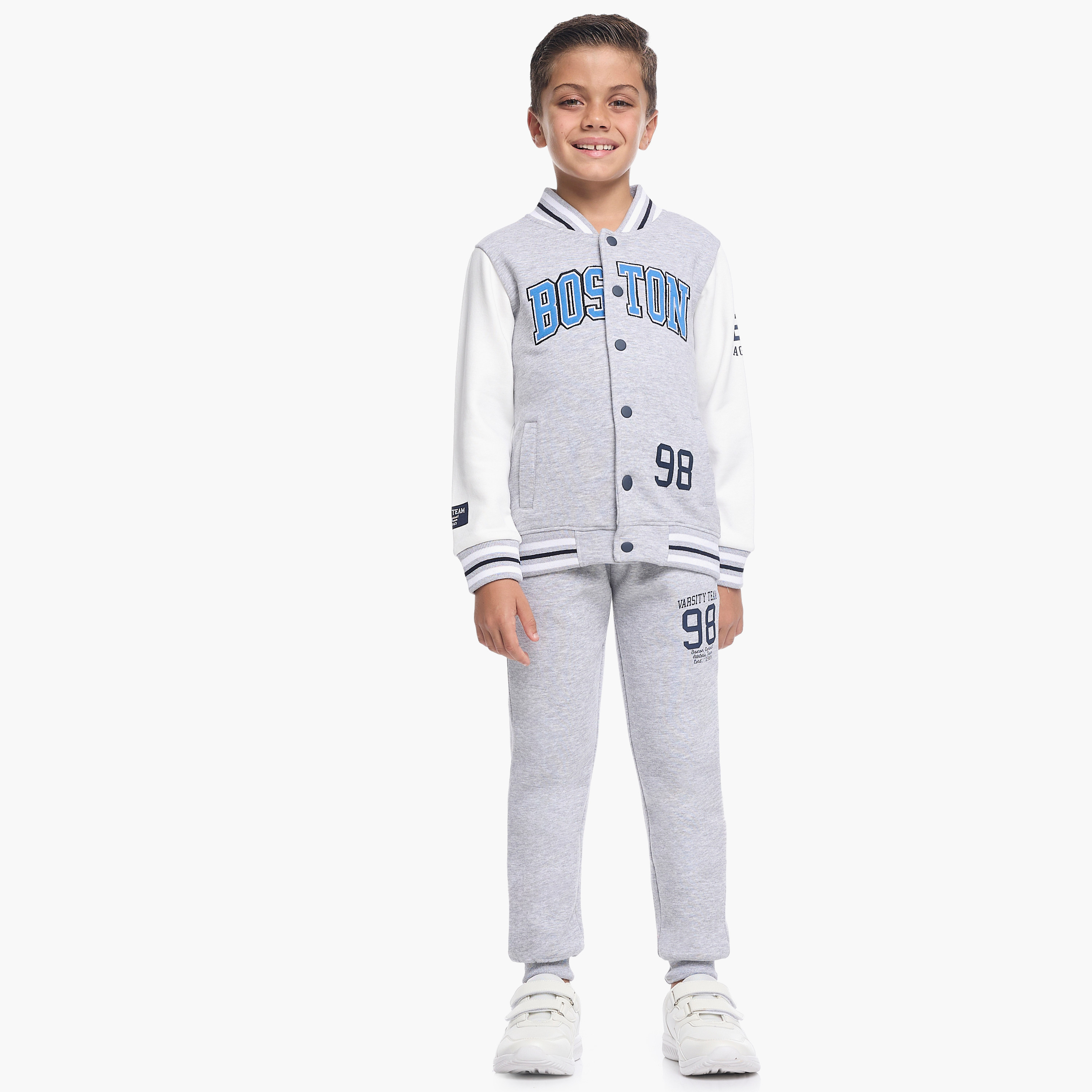 طقم من قطعتين بنطلون مع جاكيت بطبعة بوسطن من فيكتور اند جين-baby-boys-clothing-winterwear-setsandcoords-image-6