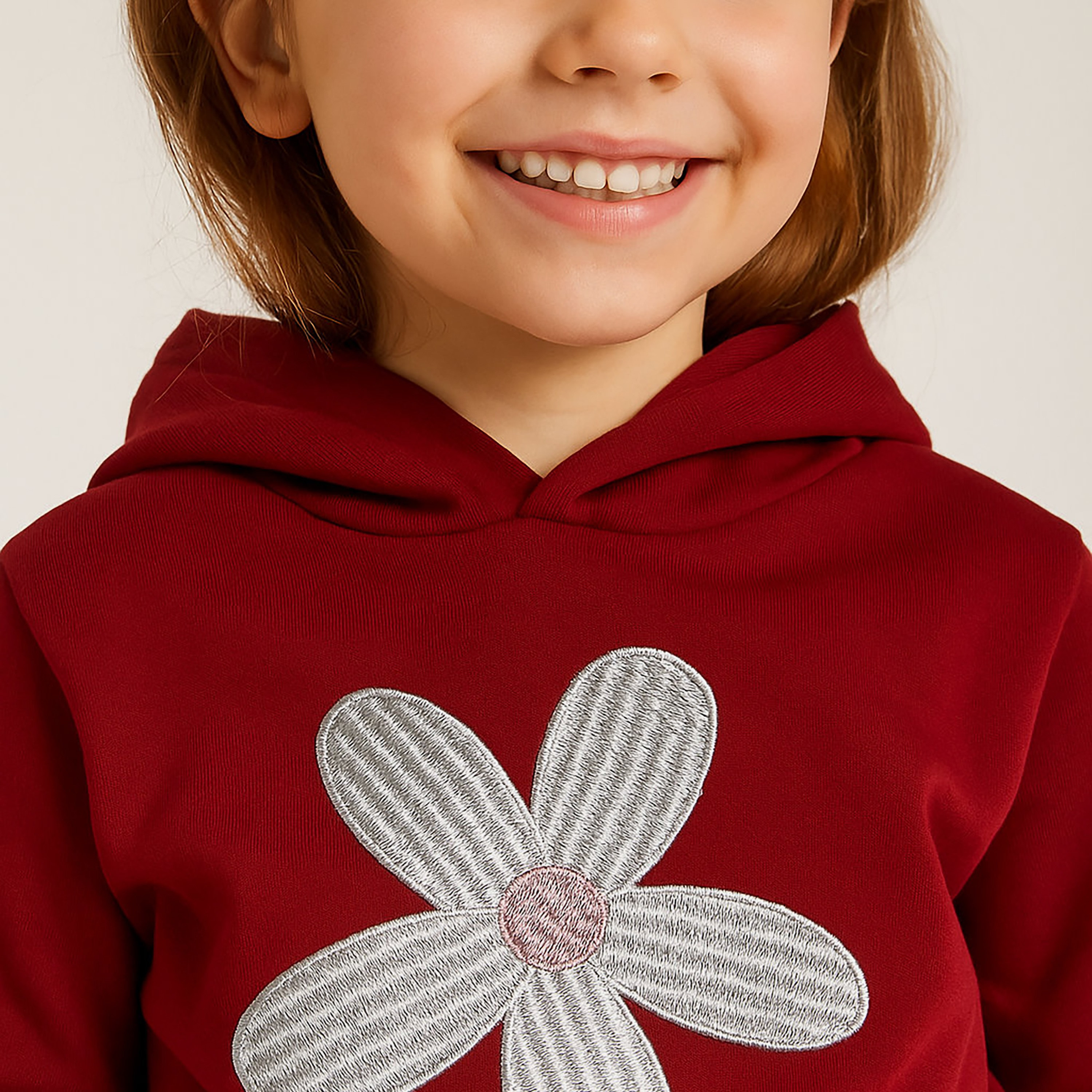 هودي بطبعة وزخرفة على شكل زهرة من فيكتور اند جين-girls-clothing-sweatshirts-image-4
